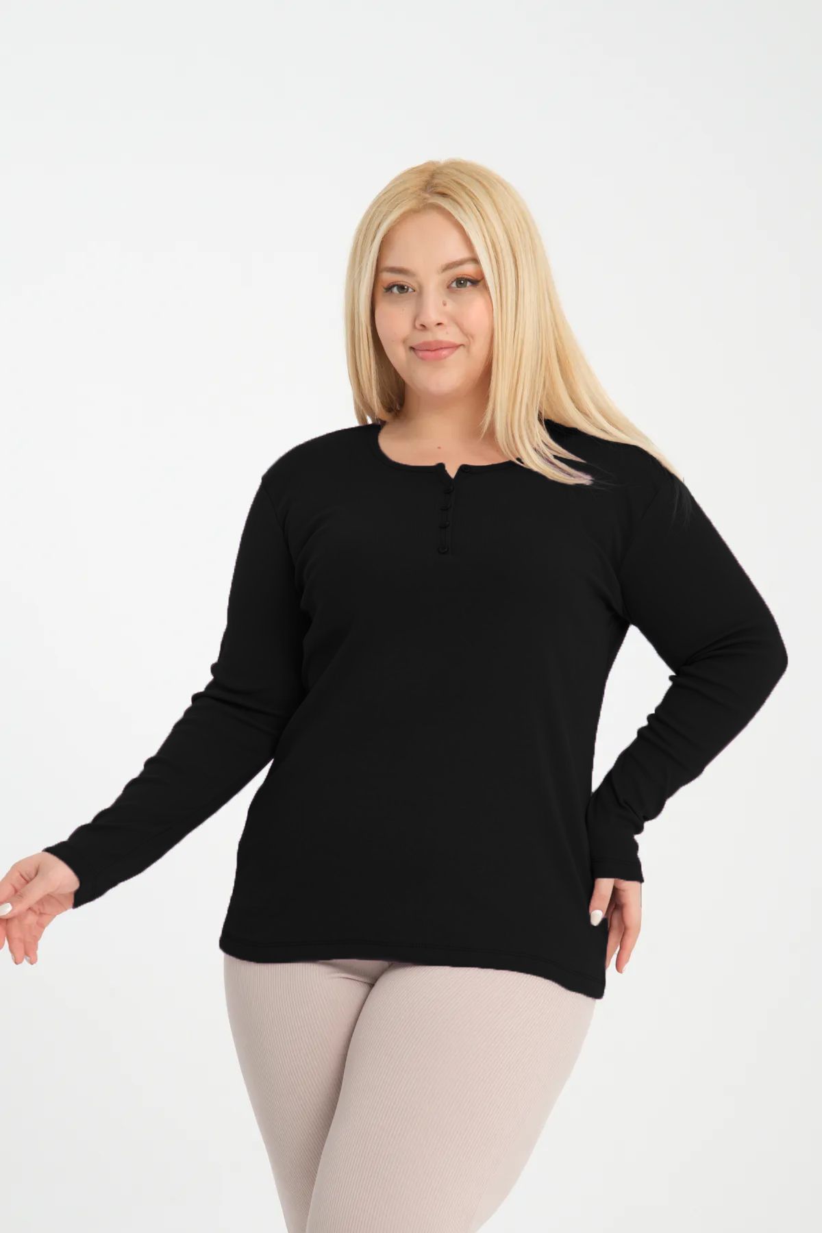 BANEGA-Curve Plus Size Βαμβακερή Lycra με λαιμόκοψη με λεπτομέρεια Basic μασίφ μαύρη μπλούζα 1