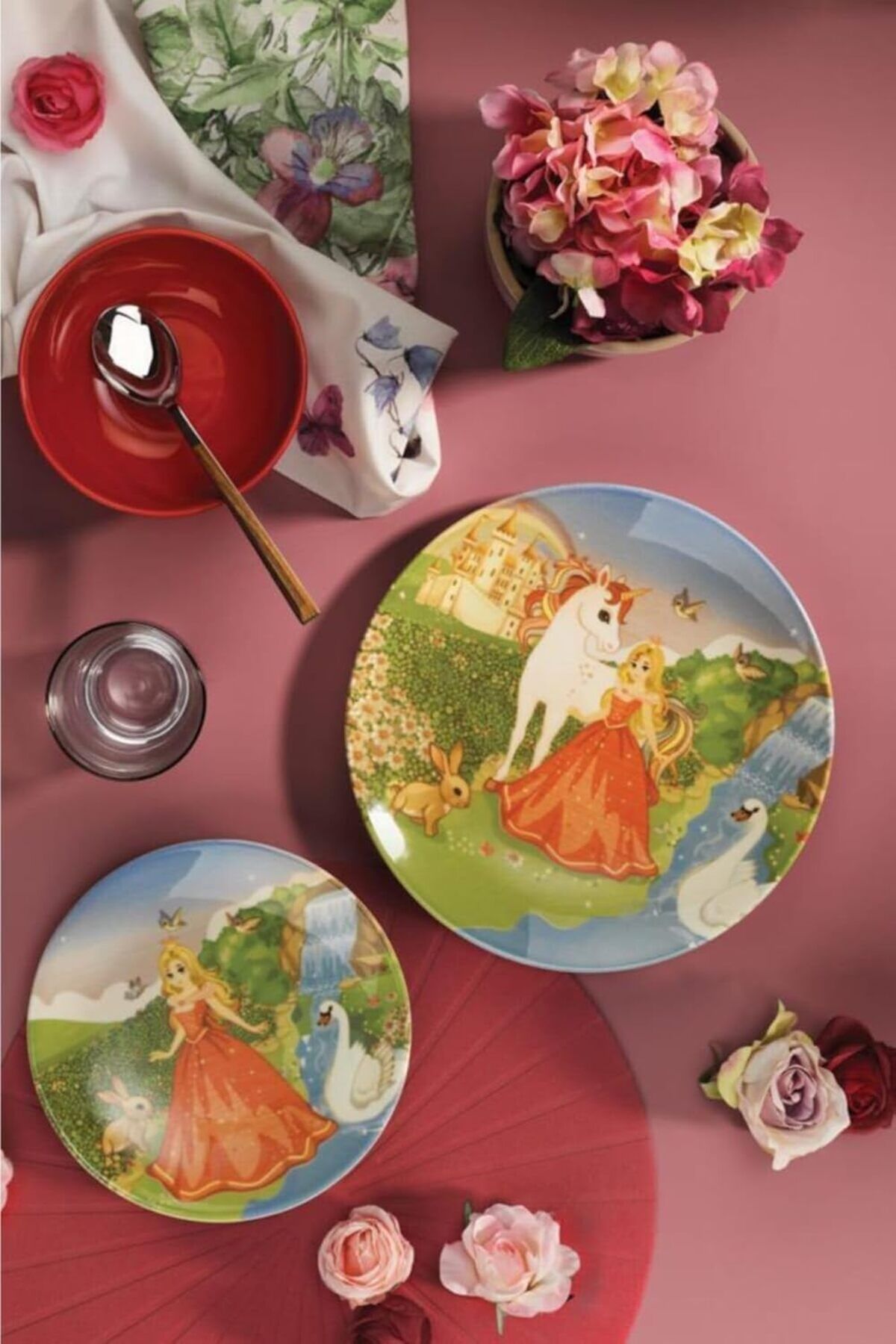 STOREMAX-Htcx Porcelain 3 Piece Kids Dinnerware Set 880289   Shopwave 1005813 1