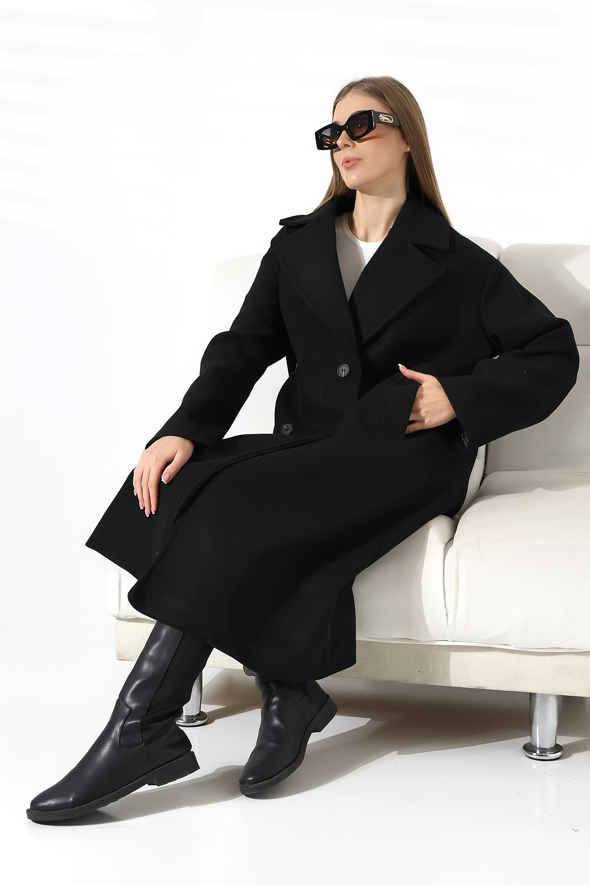 COCOCİX  uzun kaban 4 düğmelı ithal kumaş