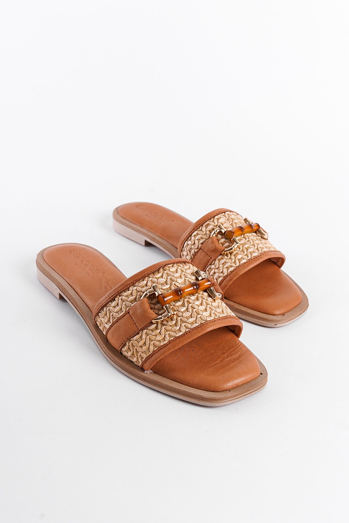 دمپایی چند رنگ زنانه حصیری واقعی چرمی تلیپ Capone Outfitters