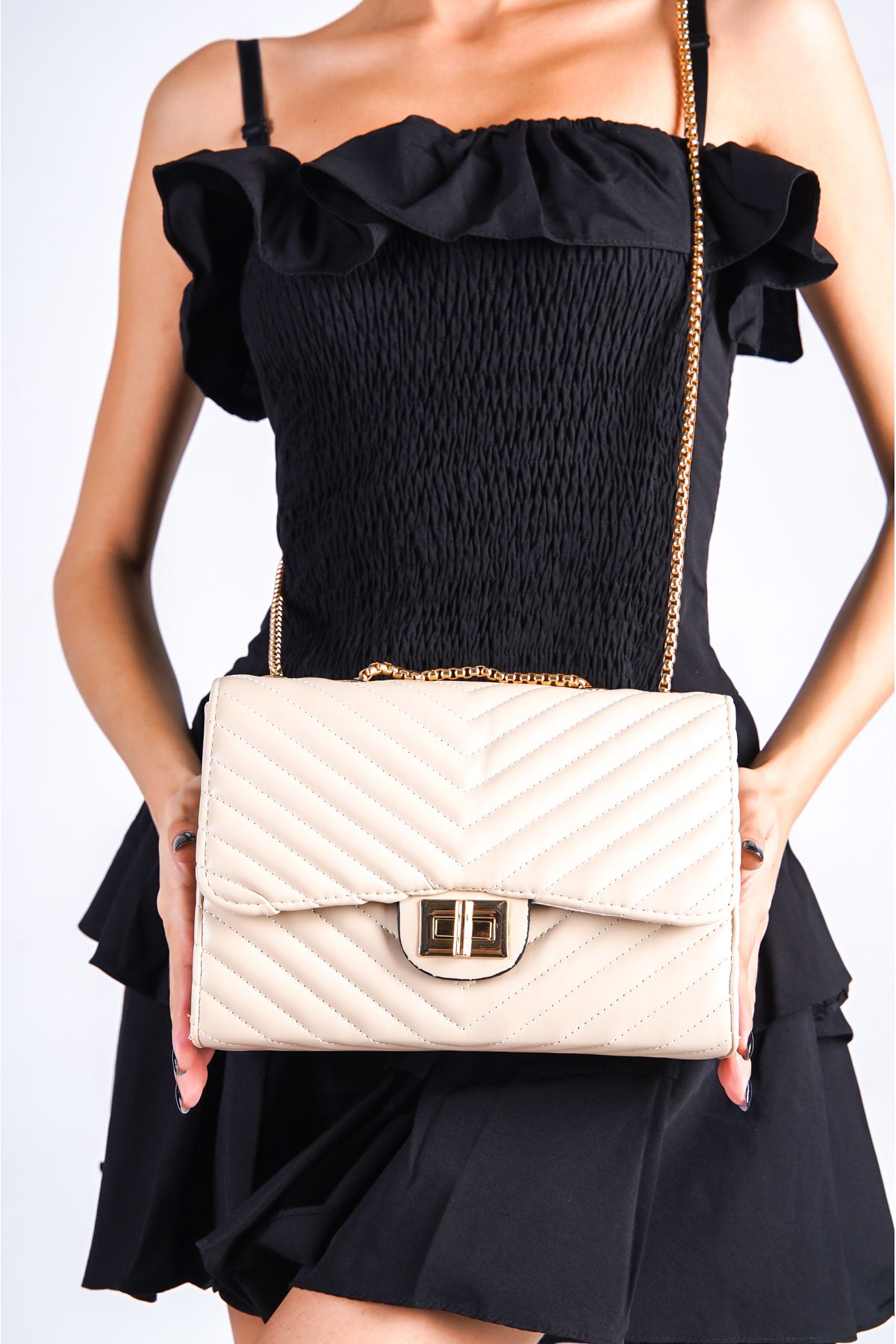 Capone Outfitters-Gesteppte London-Tasche für Damen 5