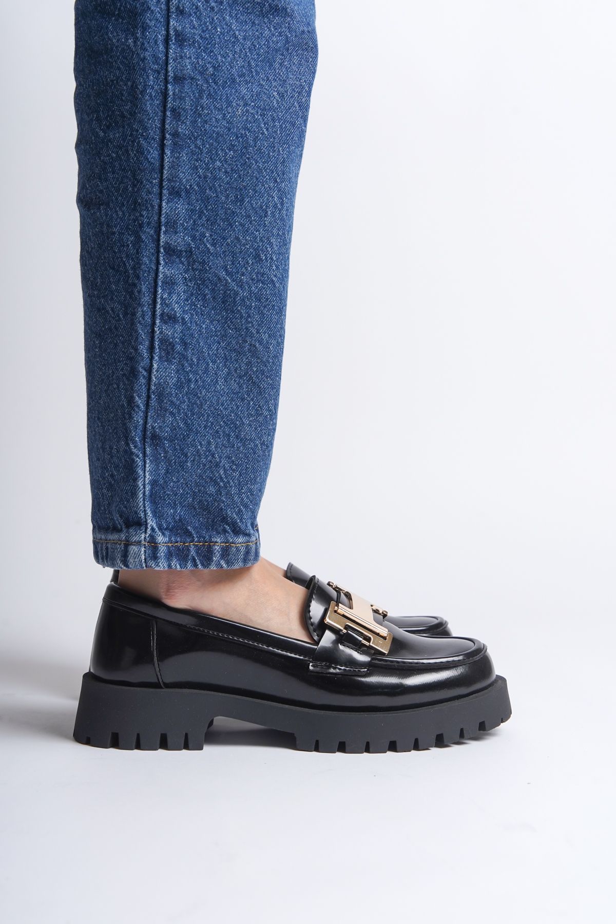 لوفر مشکی زنانه Trak based Metal H Backle Loafer Capone Outfitters