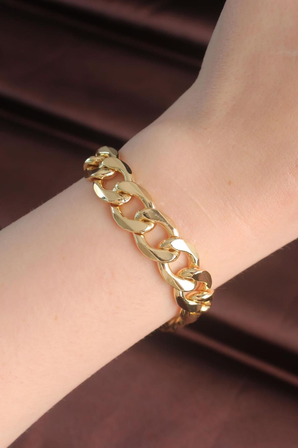 AfraBeauty 316L Çelik Vip Seri Gold Renk Gurmet Model Bileklik
