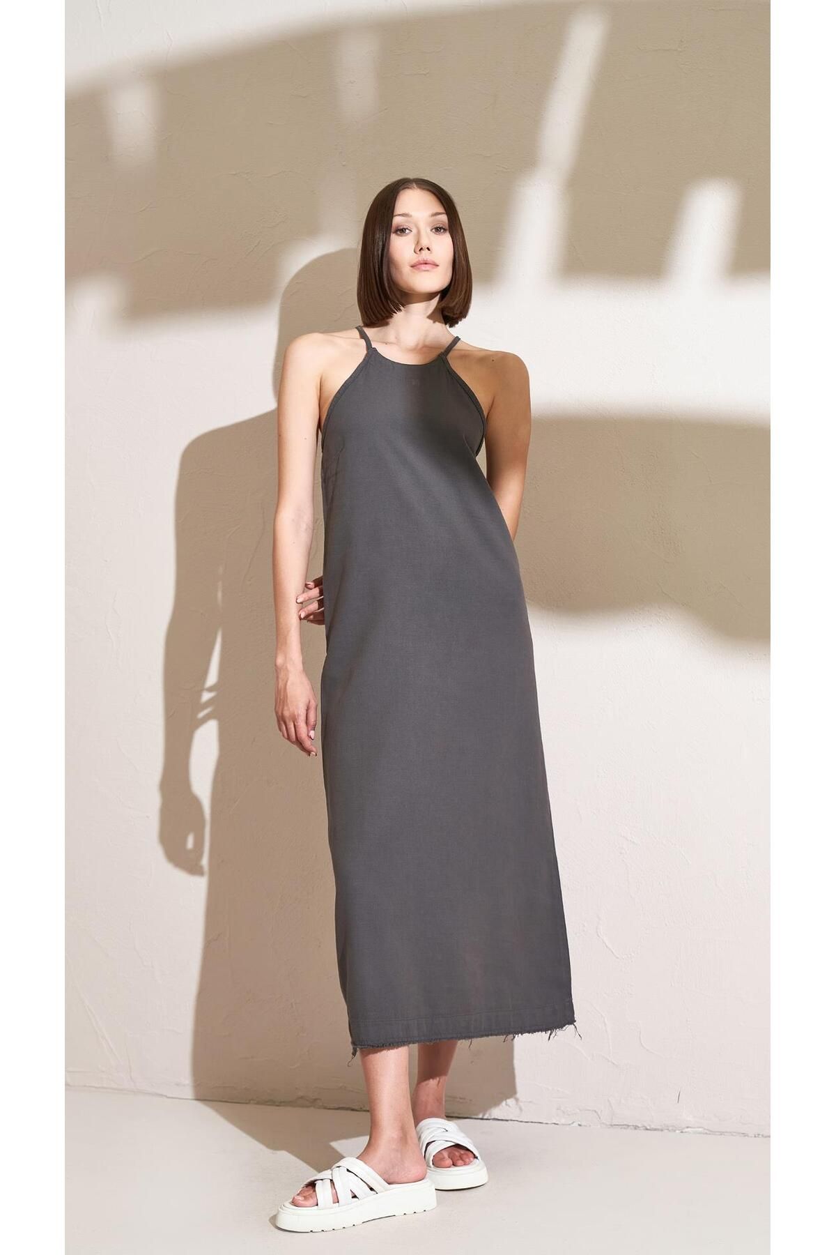 complete the look image