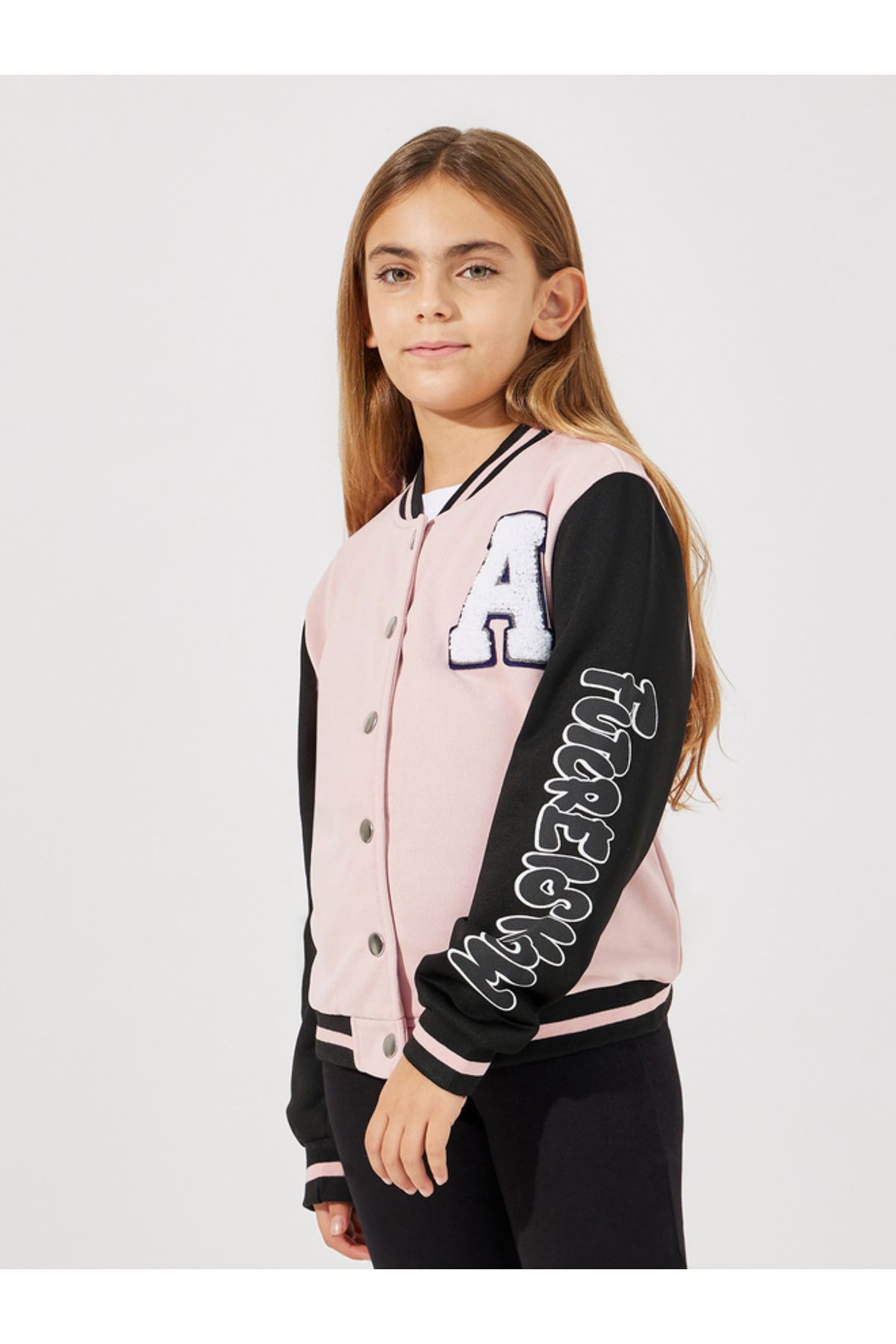 Styli-Constrast Printed Sleeve Patch Front Jacket 3