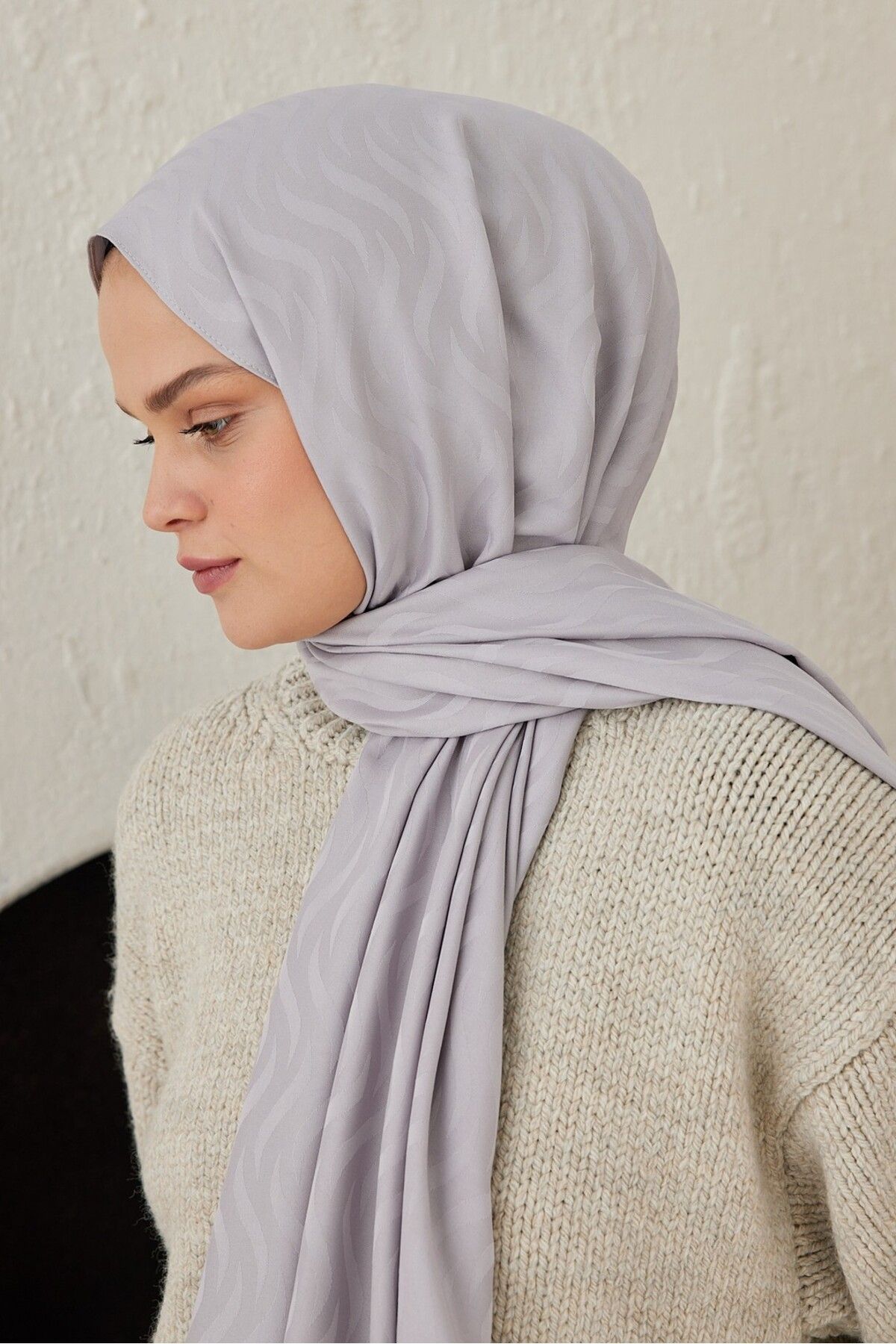 Modakaşmir-Silky Jacquard Series Shawl with Welle Pattern 3