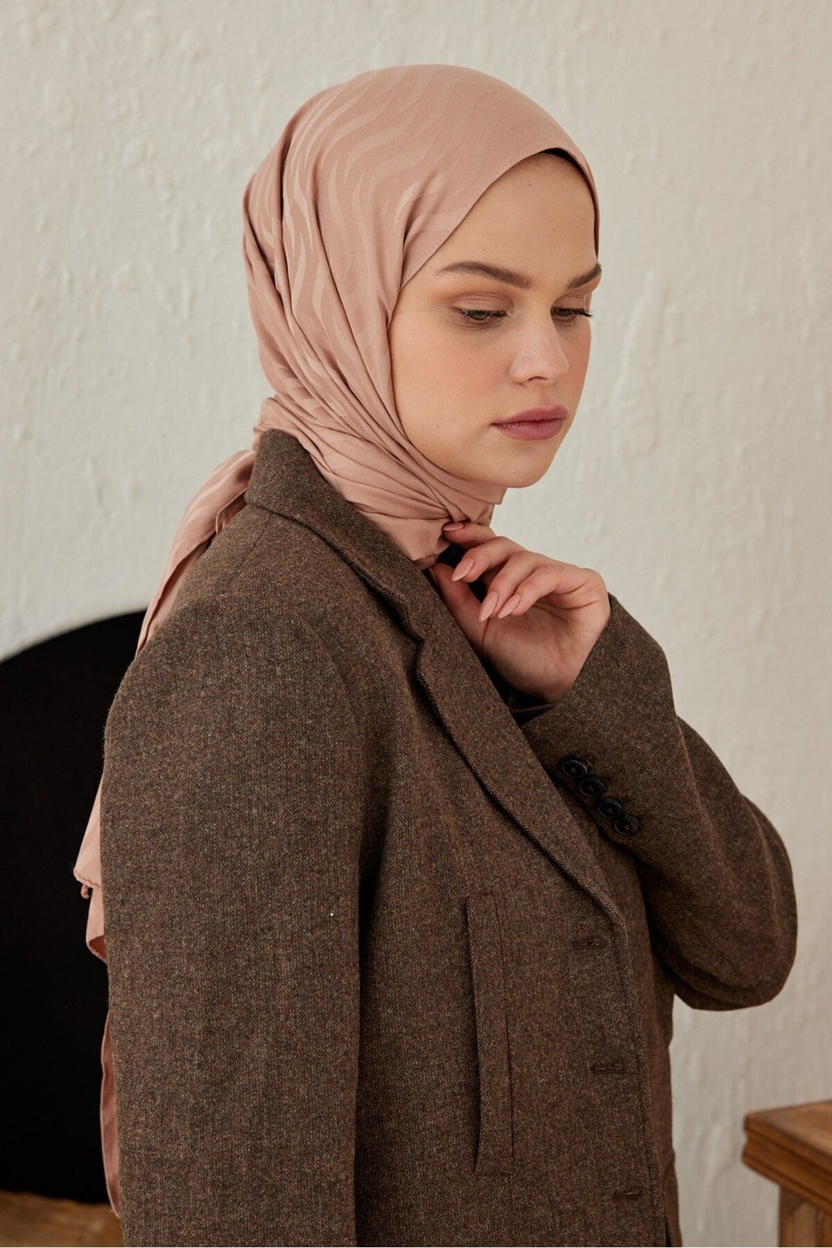 Modakaşmir-Silky Jacquard Series Shawl with Welle Pattern 3