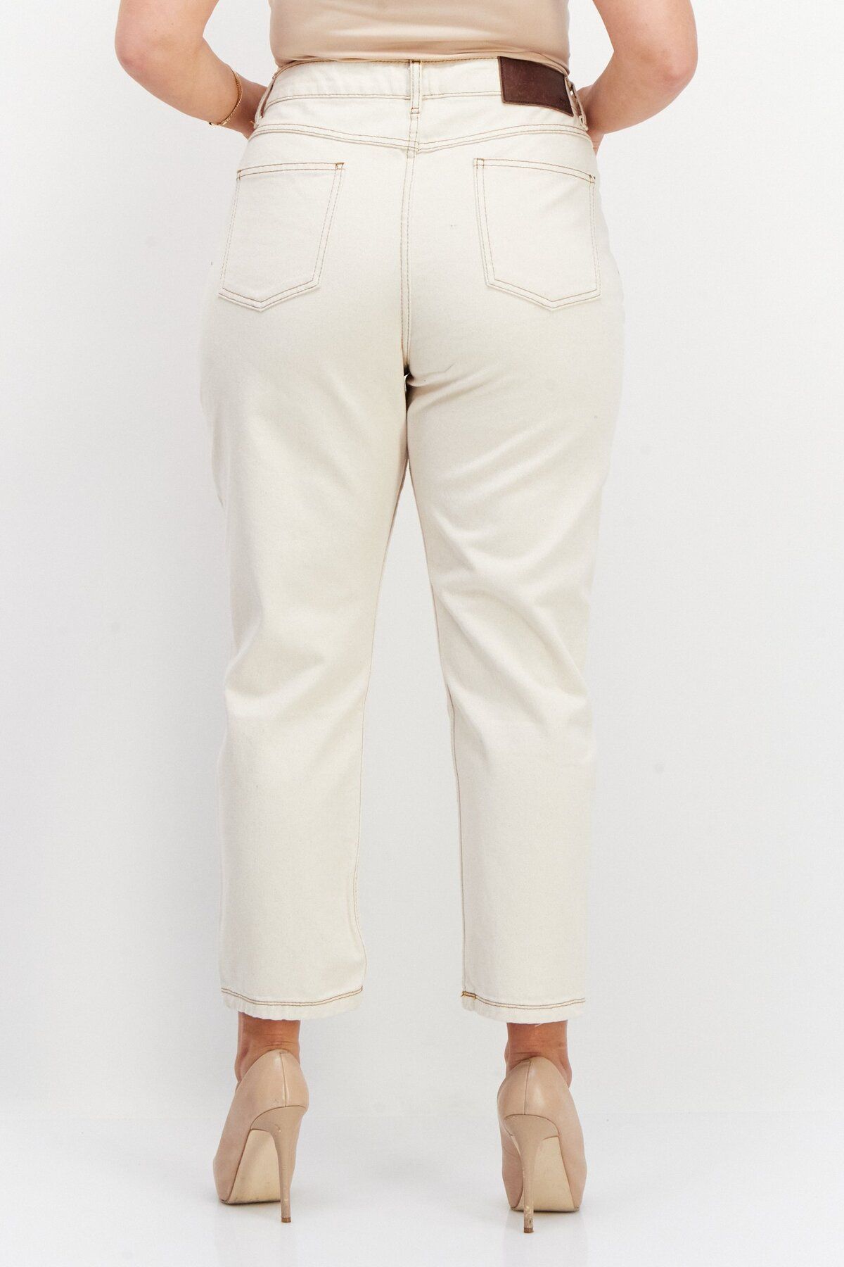 Reclaimed Vintage-Women Regular Fit Solid Non Stretchable Denim Jeans, Off White 2