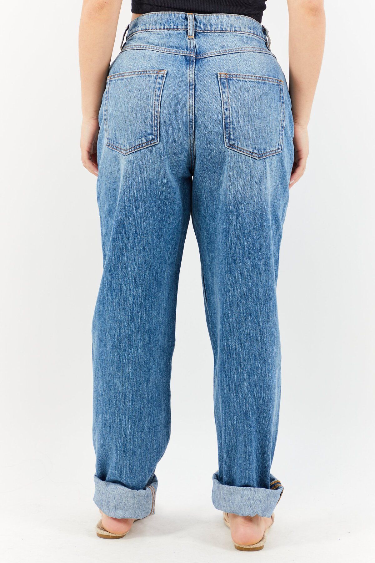 Asos Design-Women Regular Fit Wash Non Stretchable Denim, Blue 3