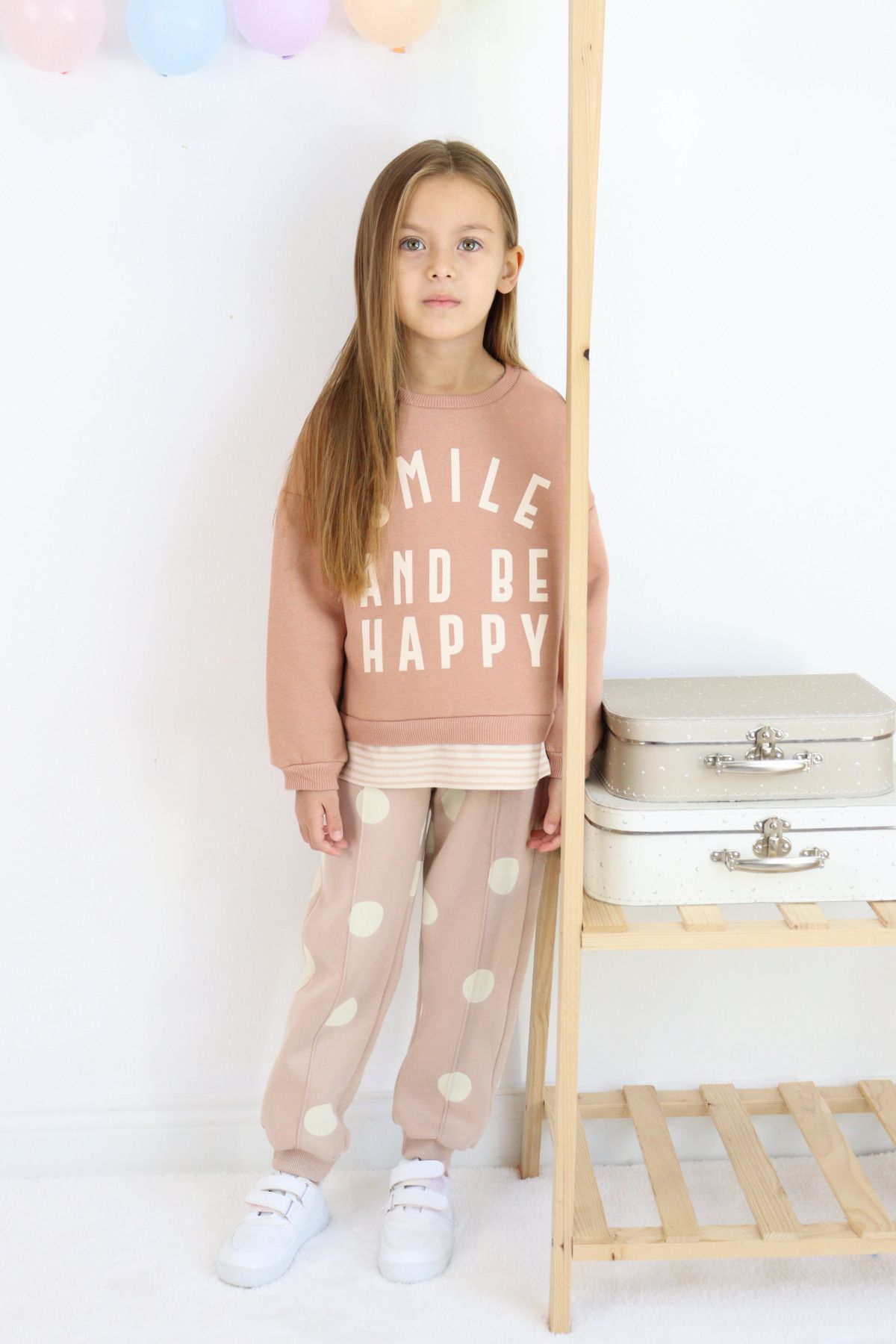 Harika KIDS-Girl's Smile and Happy Printed Thick Tracksuit Set 3