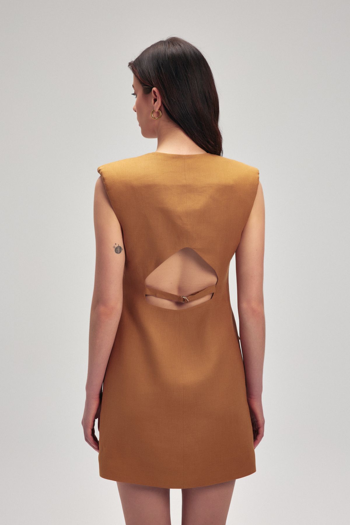 adL-Back Window Dress 6