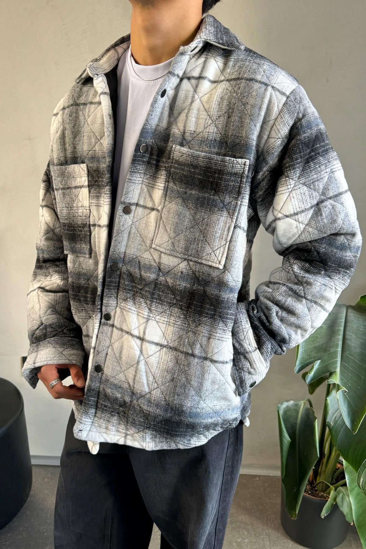 Flaw Wear-Plaid Pattern Pocket Detail Oversize Gray Jacket 3