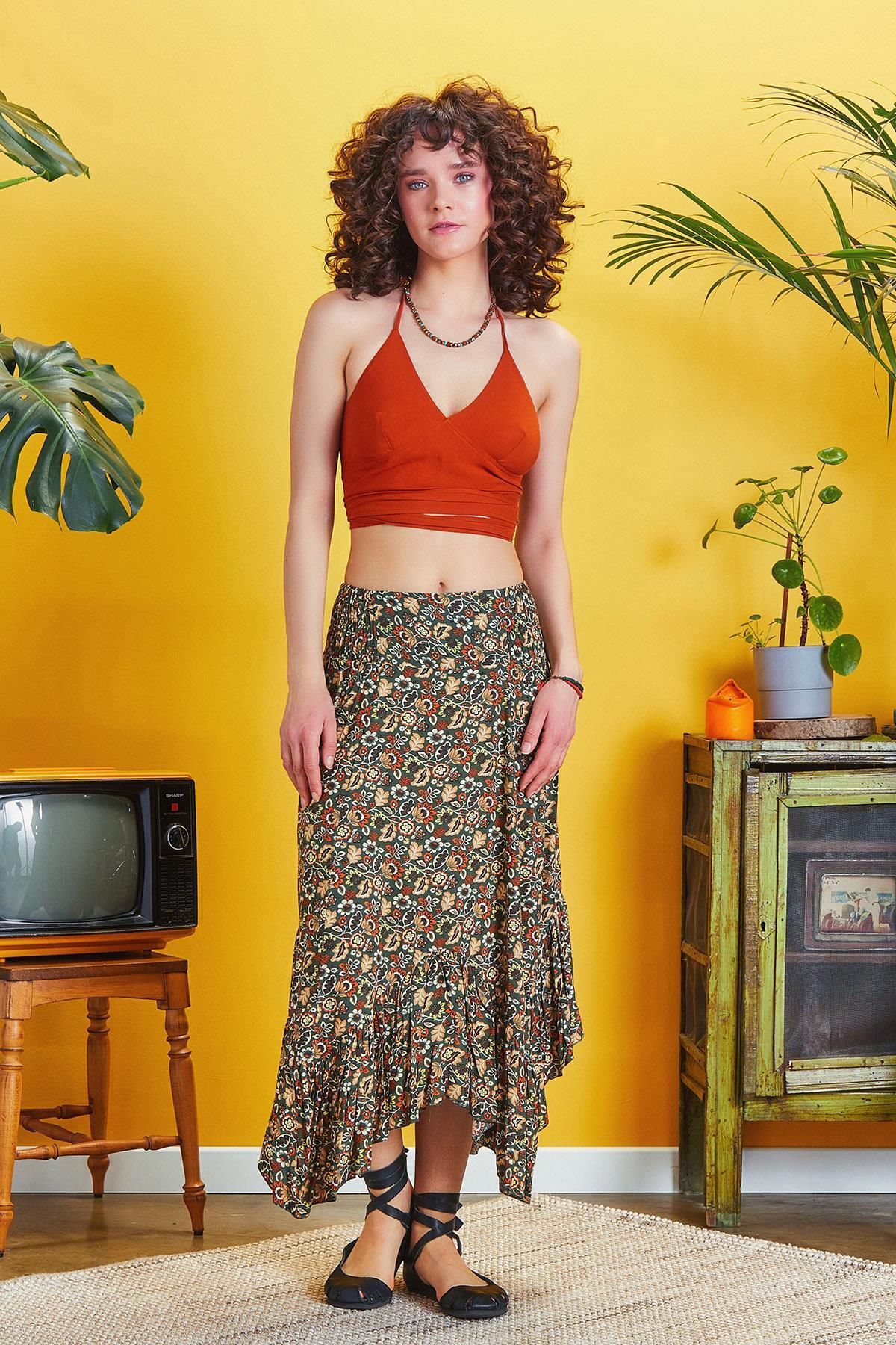 Los banditos-Bohemian Style Patterned Flounce Skirt with Elastic Waist 4