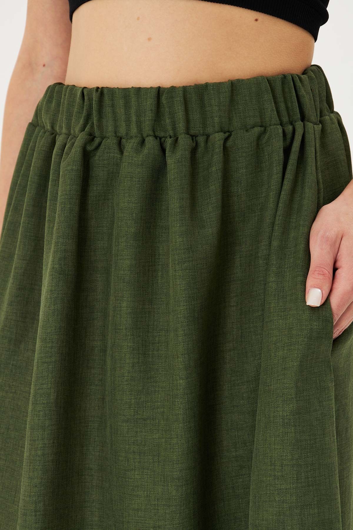 armonika-Fusta midi verde pentru femei cu talie elastică și buzunare ARM-25K 001010 3