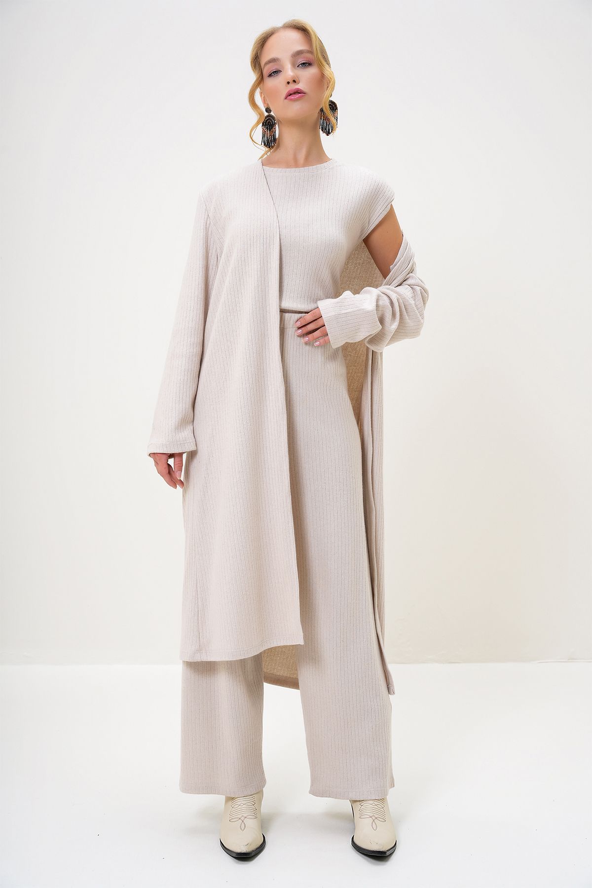 Trend Alaçatı Stili-Women's Stone Shoulder Padded Crew Neck Blouse Trousers and Cardigan Set Suit Alc-X4710-Rv 3