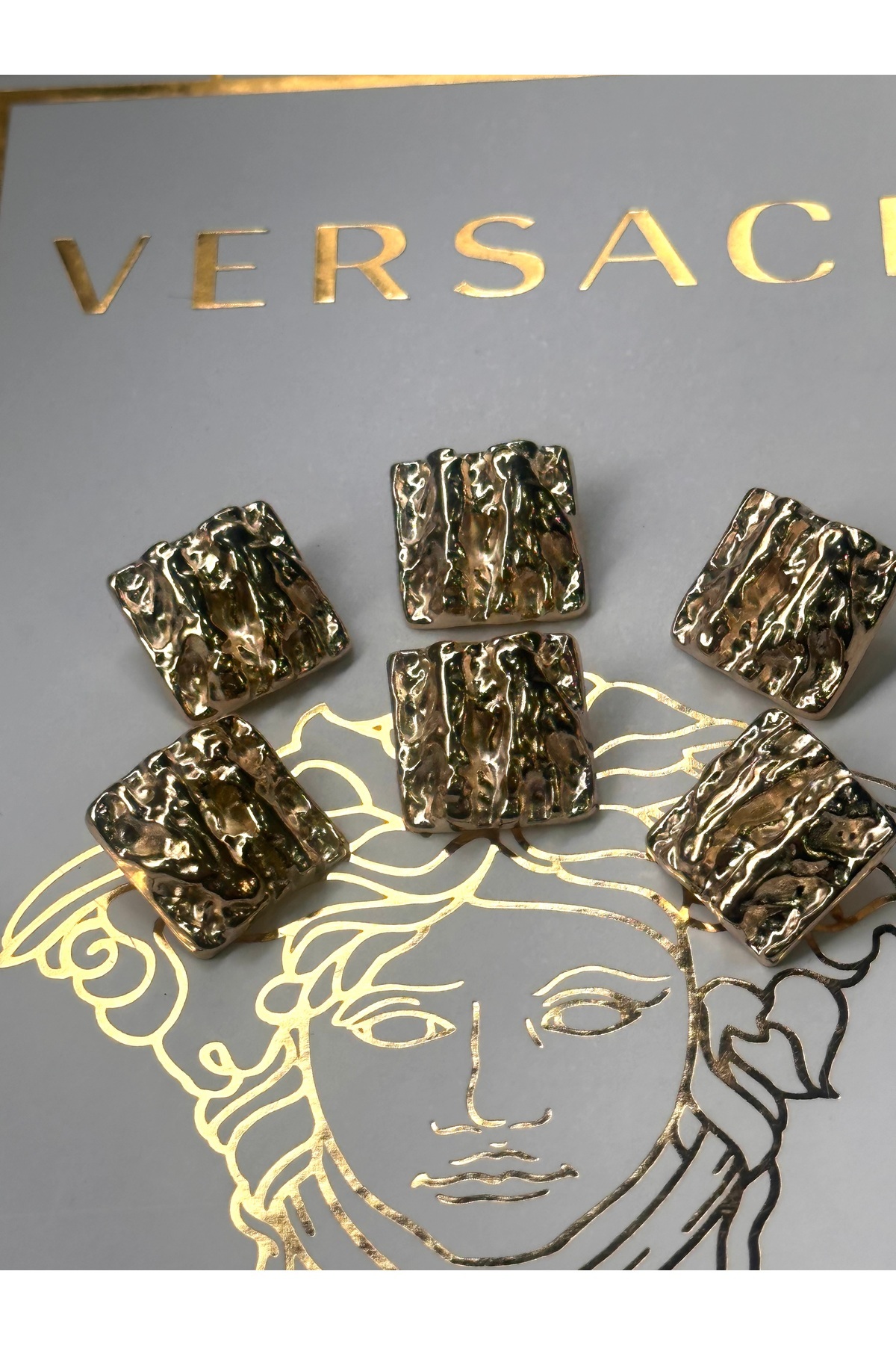 ODDA TASARIM ATÖLYESİ Yeni koleksiyon üstü dal desenli gold renk gömlek-elbise-ceket kol boyu(1.6cm)