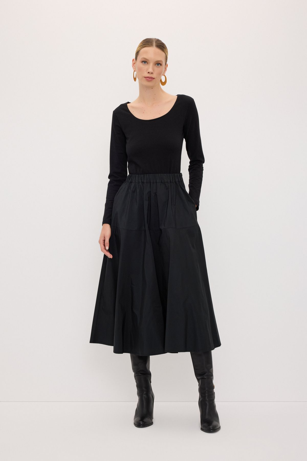 Love My Body-Skirt - Black - Midi 1