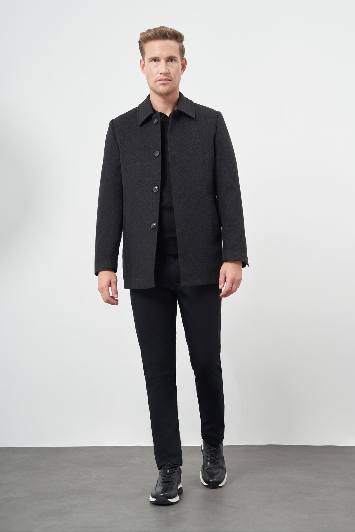 complete the look image