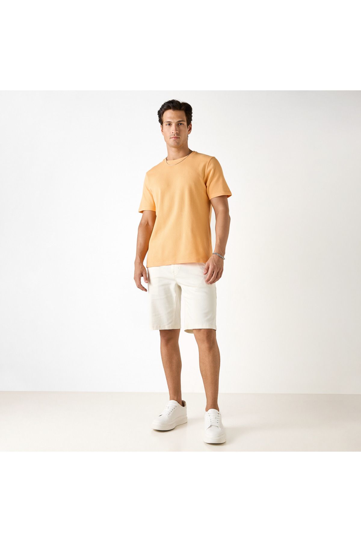 Iconic-Textured T-shirt with Crew Neck and Short Sleeves 2