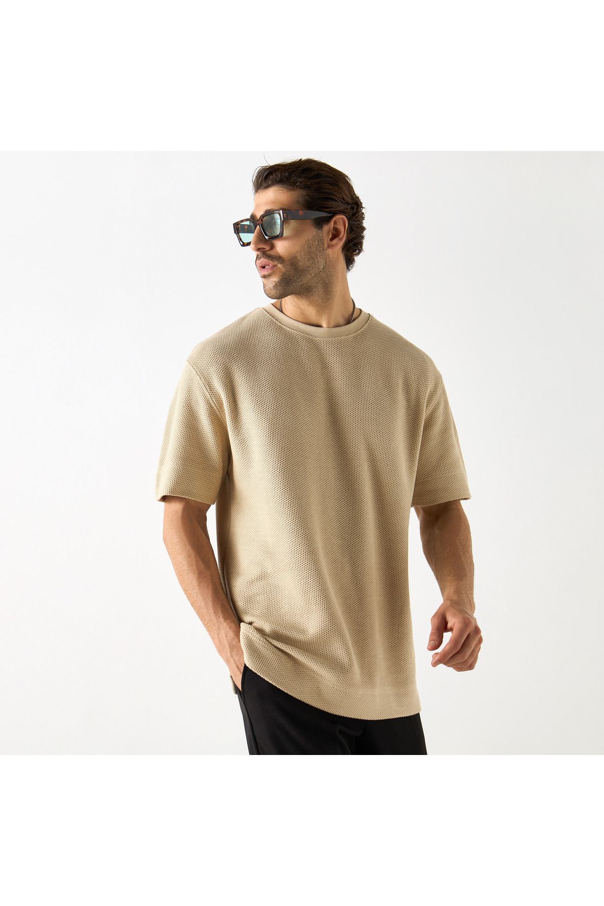 Iconic-Textured Crew Neck T-shirt with Short Sleeves 1