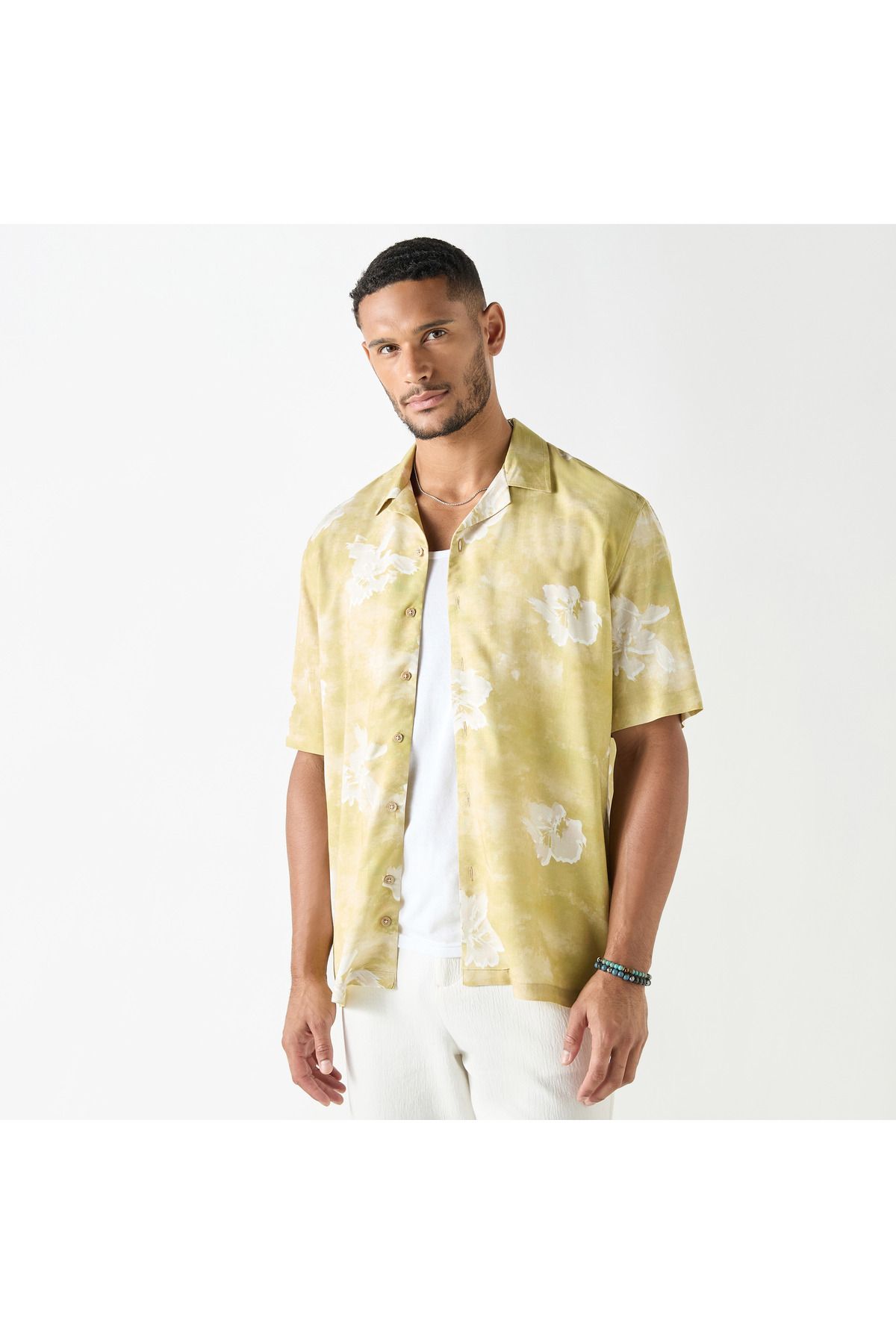 Iconic-All-Over Print Shirt with Camp Collar and Short Sleeves 1