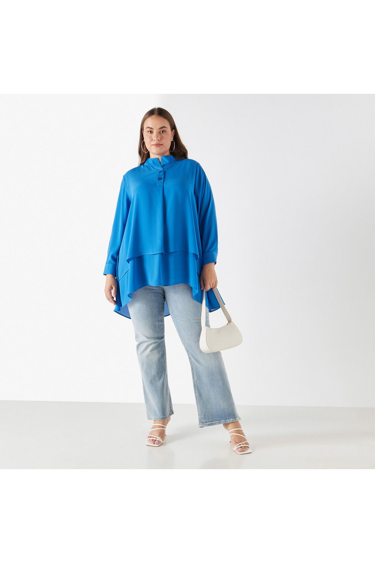 complete the look image