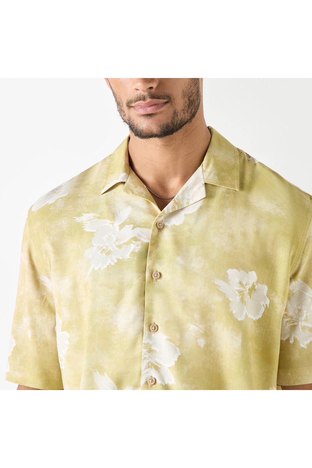 Iconic-All-Over Print Shirt with Camp Collar and Short Sleeves 4