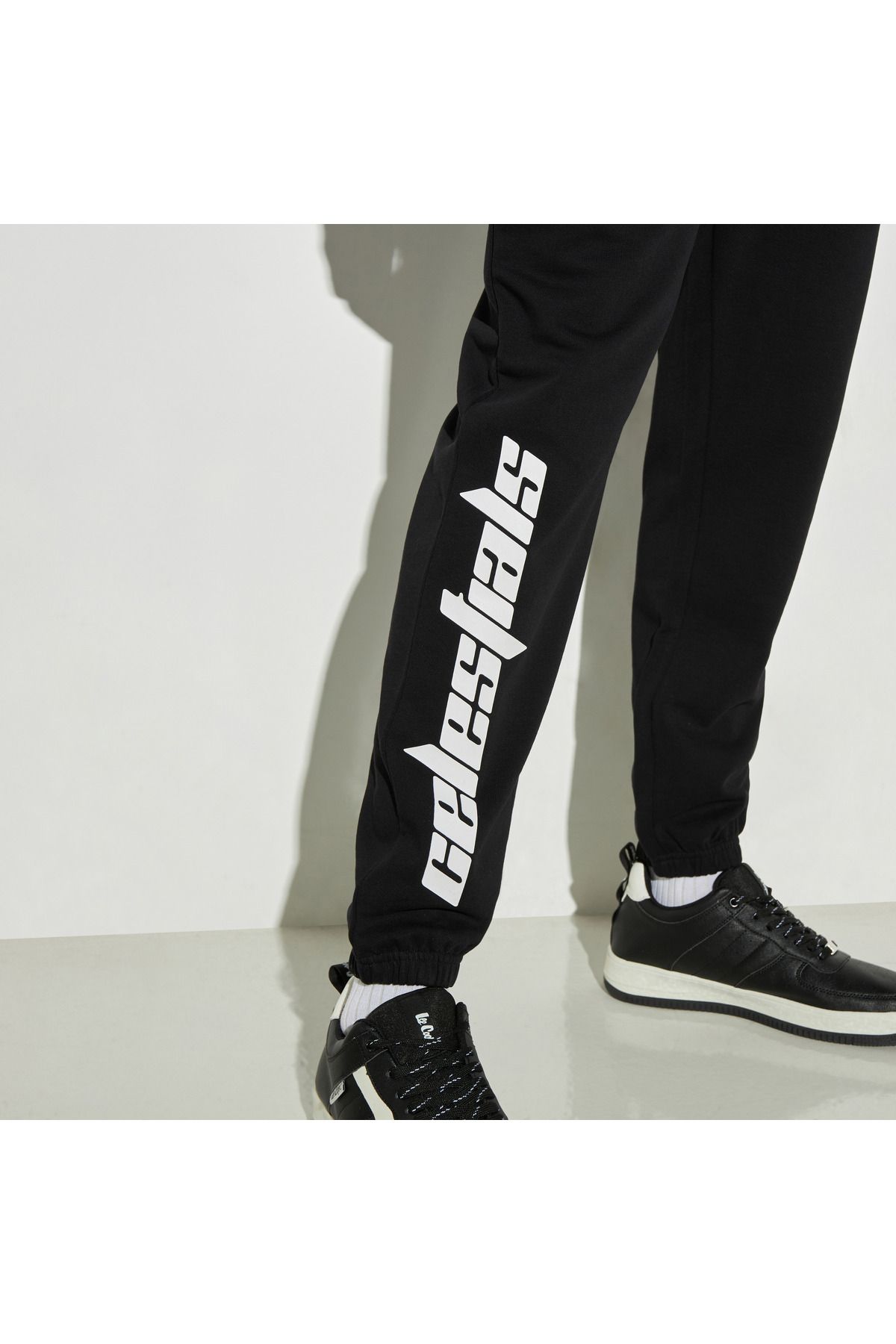 SP Characters-Celestials Print Joggers with Drawstring Closure and Pockets 4