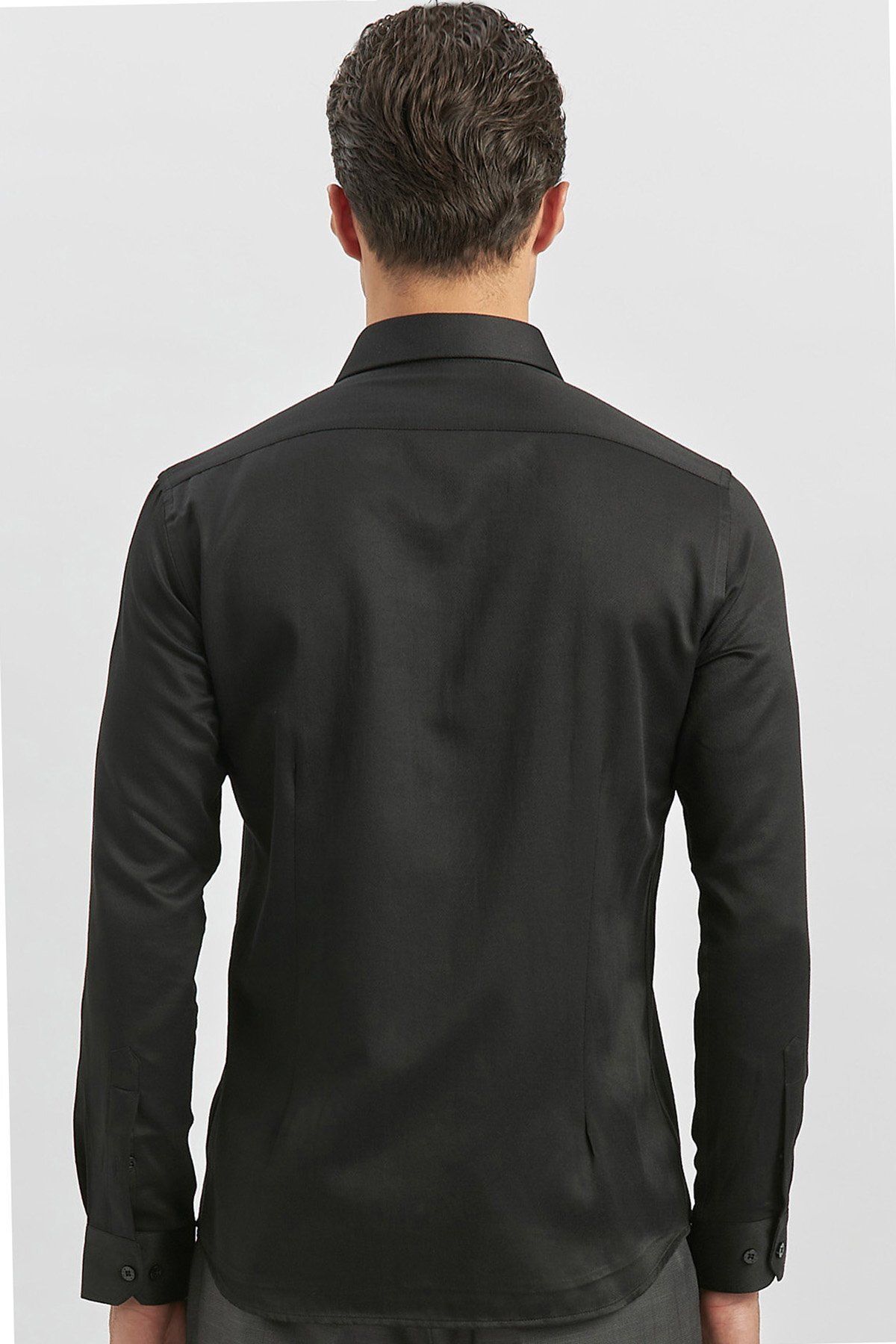 پیراهن بلوز دکمه دار مردانه آستین بلند مشکی خود آملور 032 یقه سخت کلاسیک SLIM FIT 1004245153 İmza