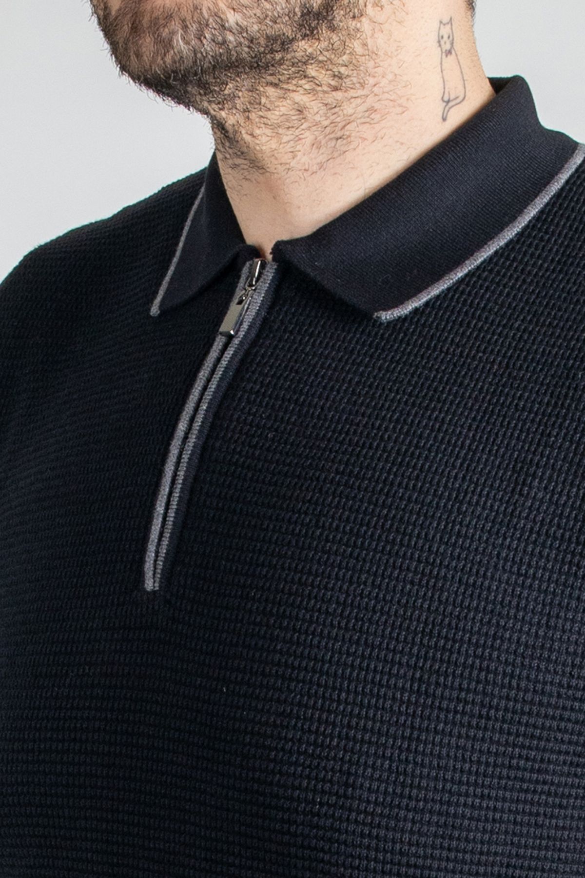 Sarar-Interview Zippered Polo Collar 100% Cotton Black Knitwear Sweater 2