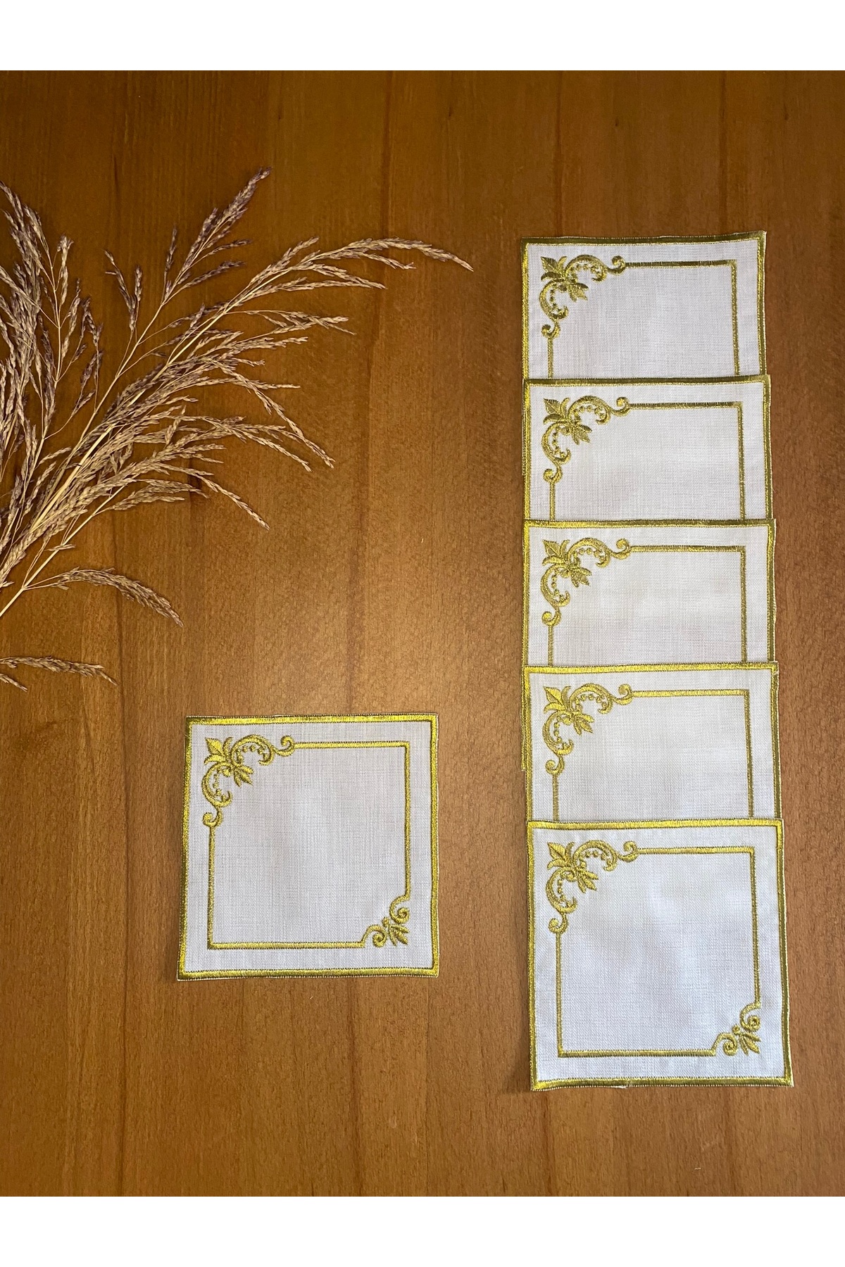 6 Pieces Linen Gold Color Fate Patterned Cocktail Presentation Napkin