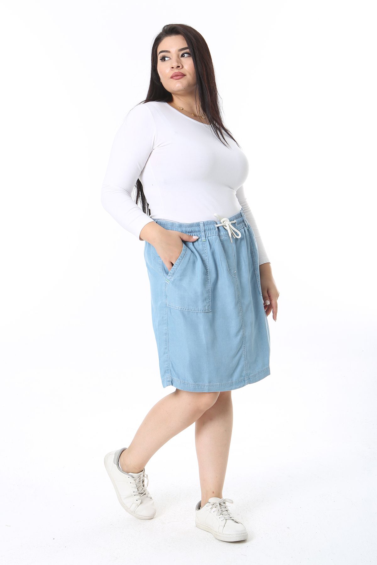 Şans-Women's Plus Size Blue Thin Denim Skirt with Elastic Waist and Lacing Detail 65N38450 3