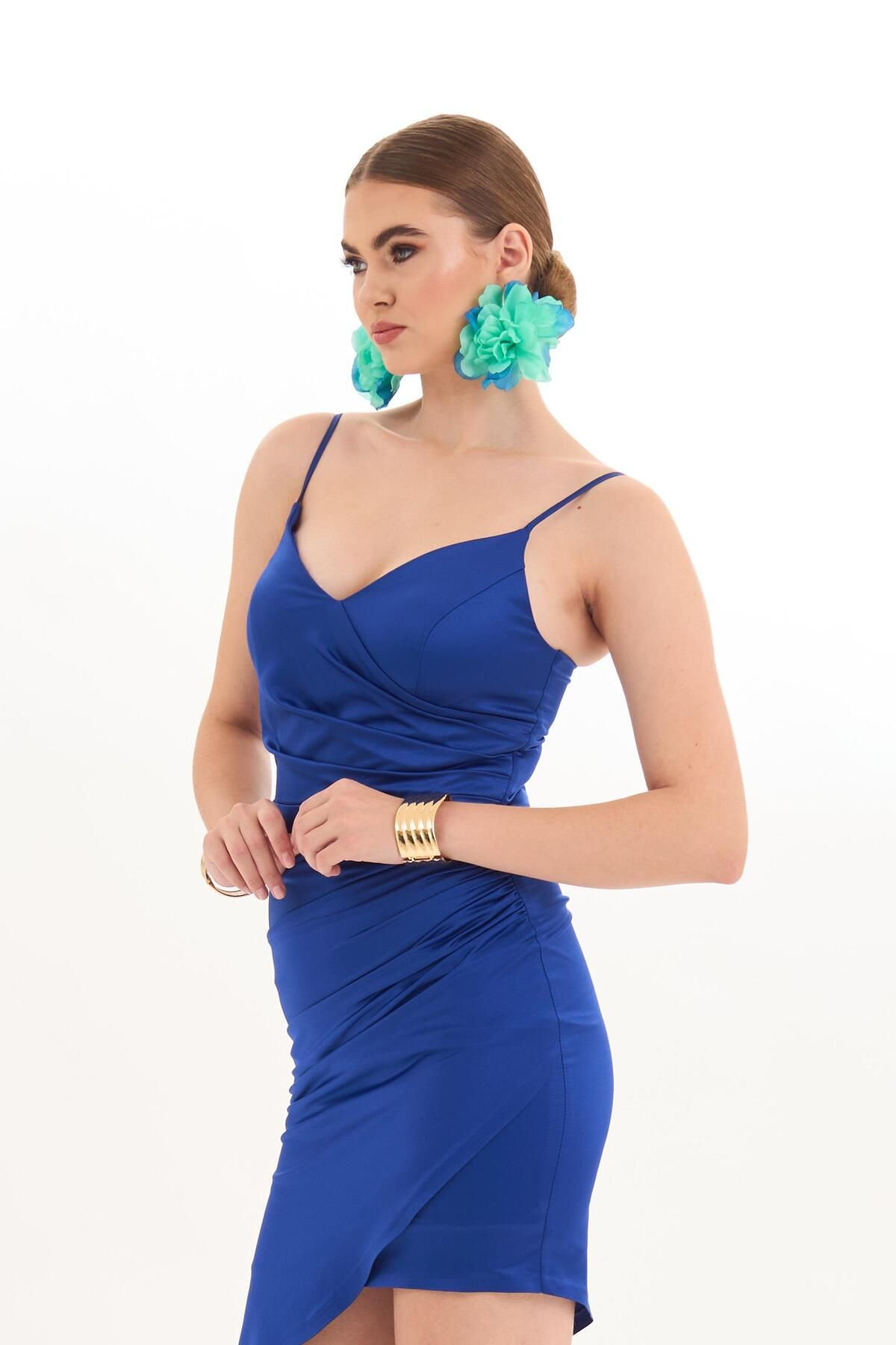 6ixty8ight-Rochie de seara scurta cu bretele din satin Saks 3