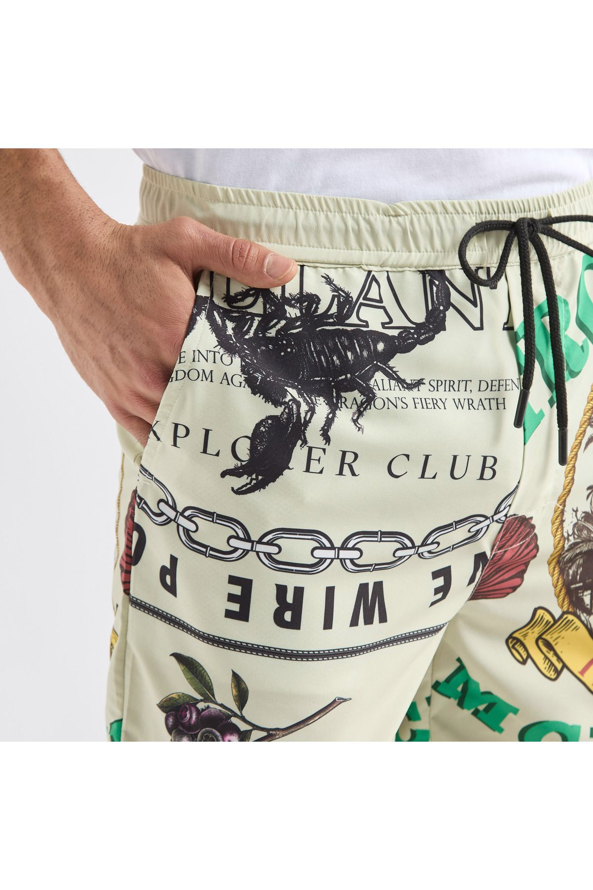 FAV-Palm Tree Print Shorts with Drawstring Closure and Pockets 4