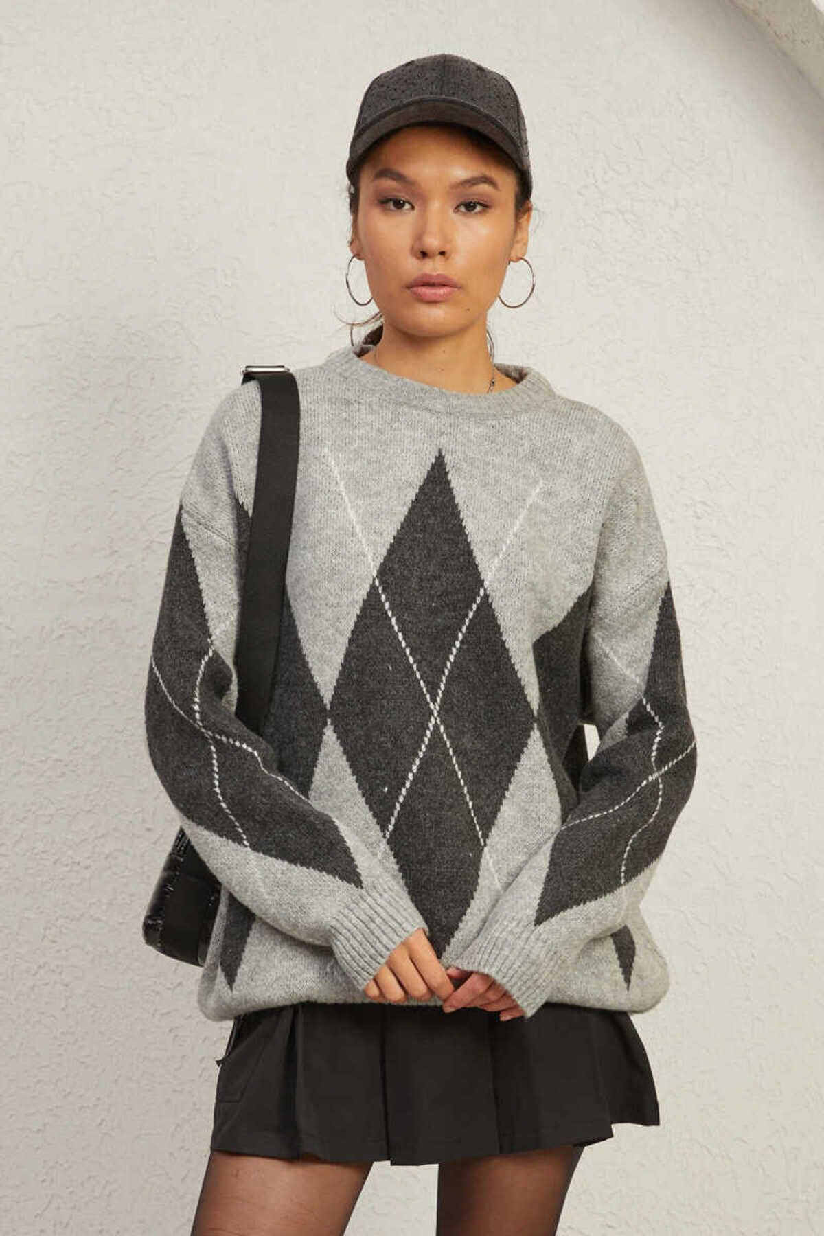 Clothing palette BAKLAVA DESENLİ TRİKO KAZAK