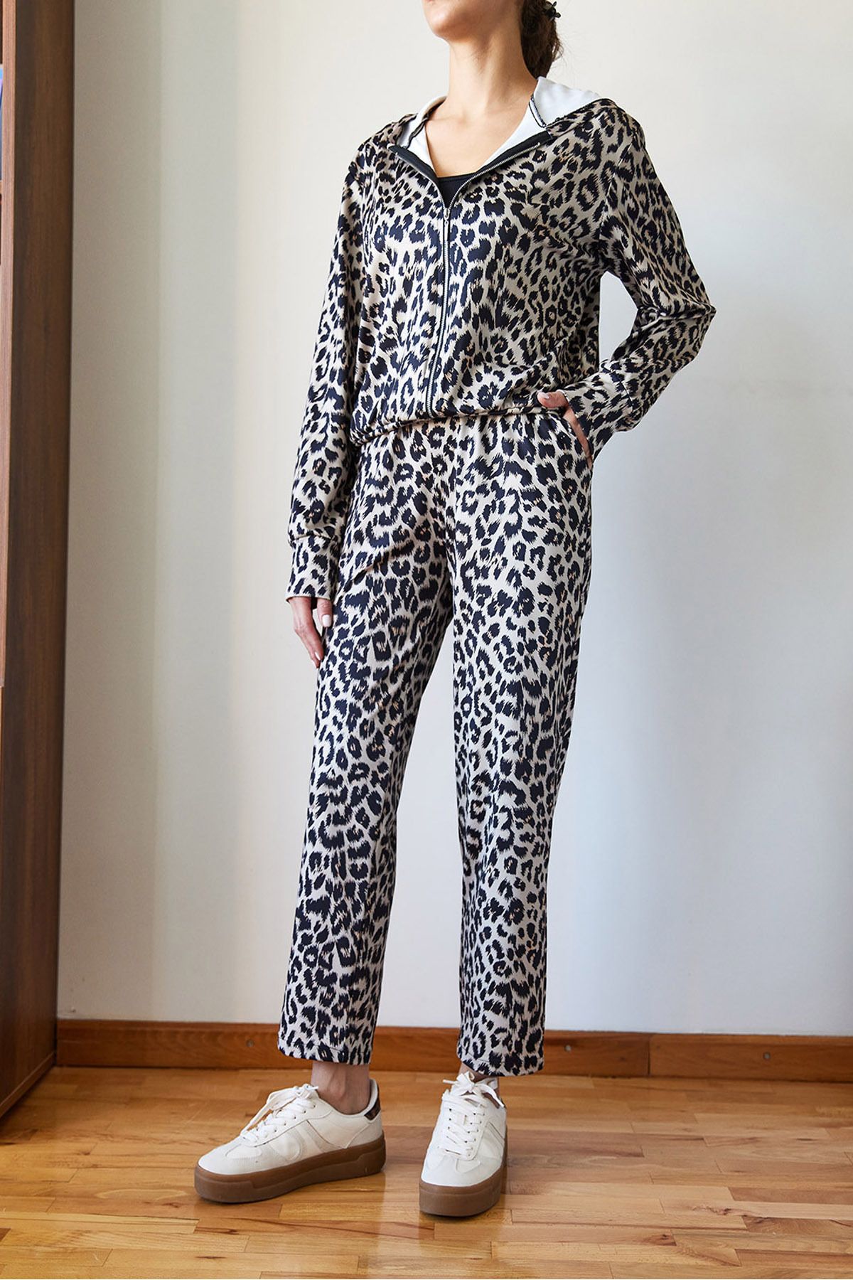 Bianco Lucci-Leopard Patterned Top and Bottom Set Mbms050 60501050 3