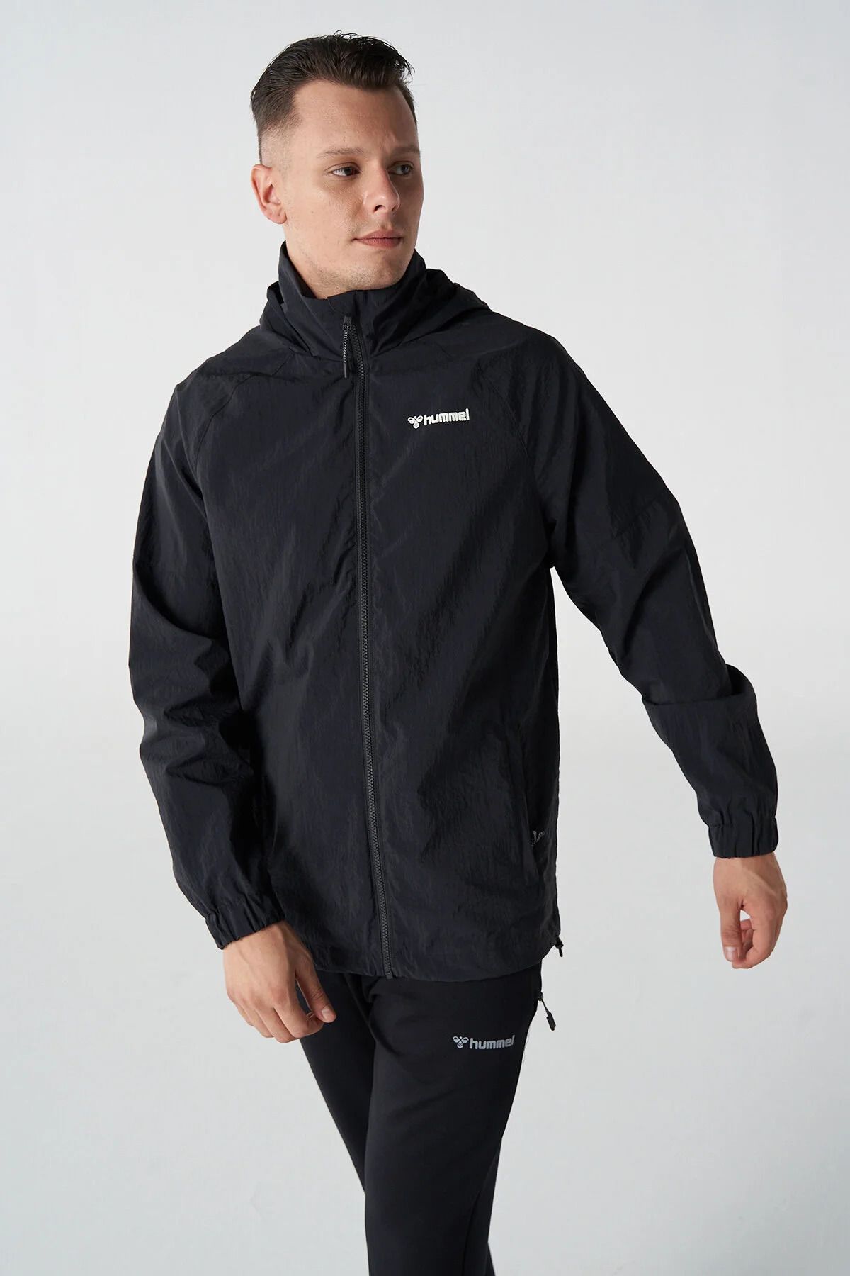 hummel-Men's Jake Raincoat-Black 1