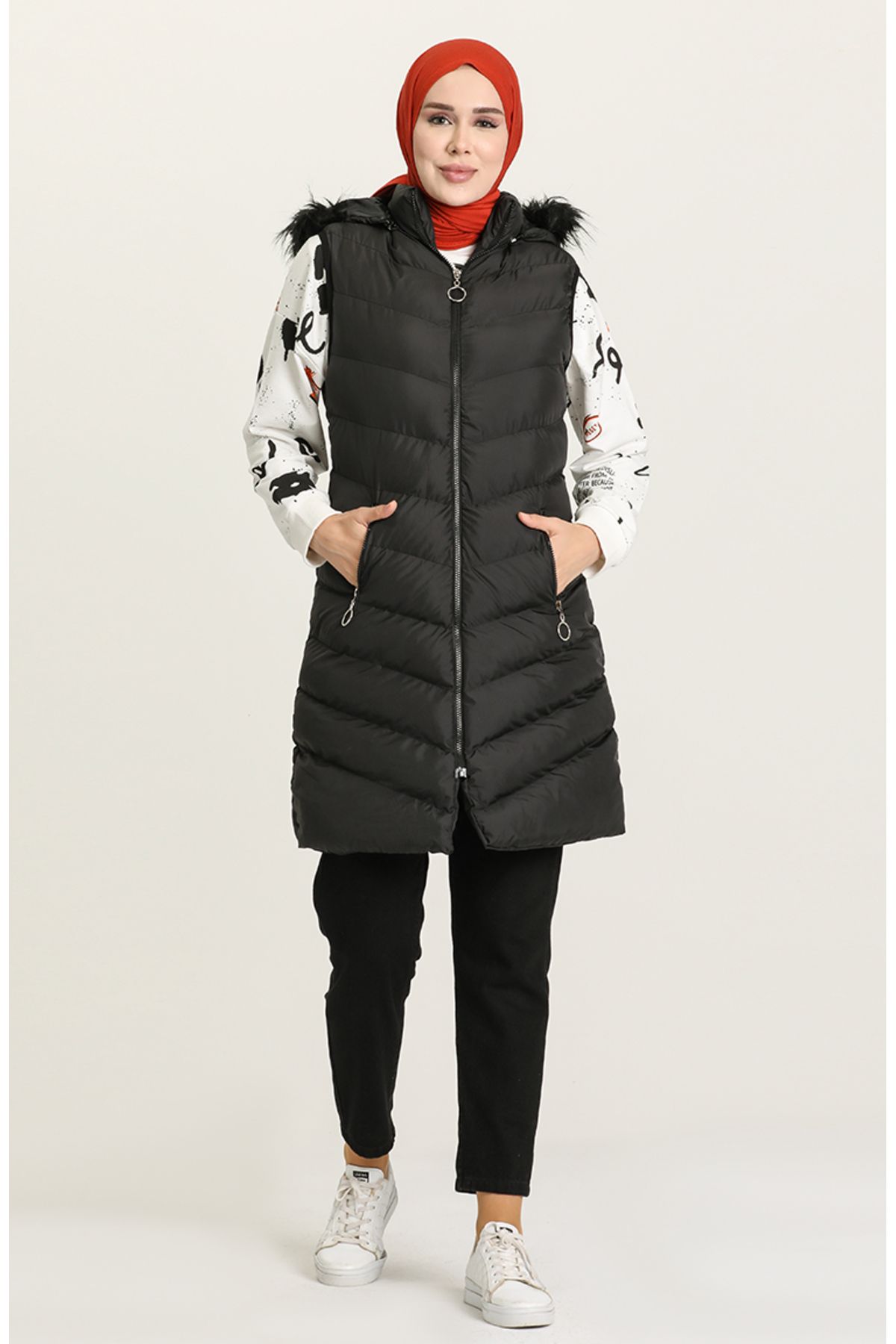 complete the look image