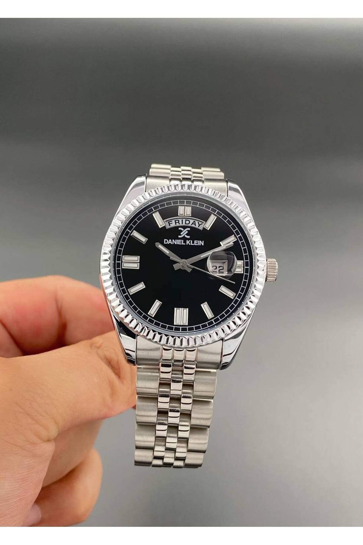 Daniel Klein  Erkek Kol Saati Çelik kordon 3 ATM Su Geçirmez Siyah Gümüş Renk
