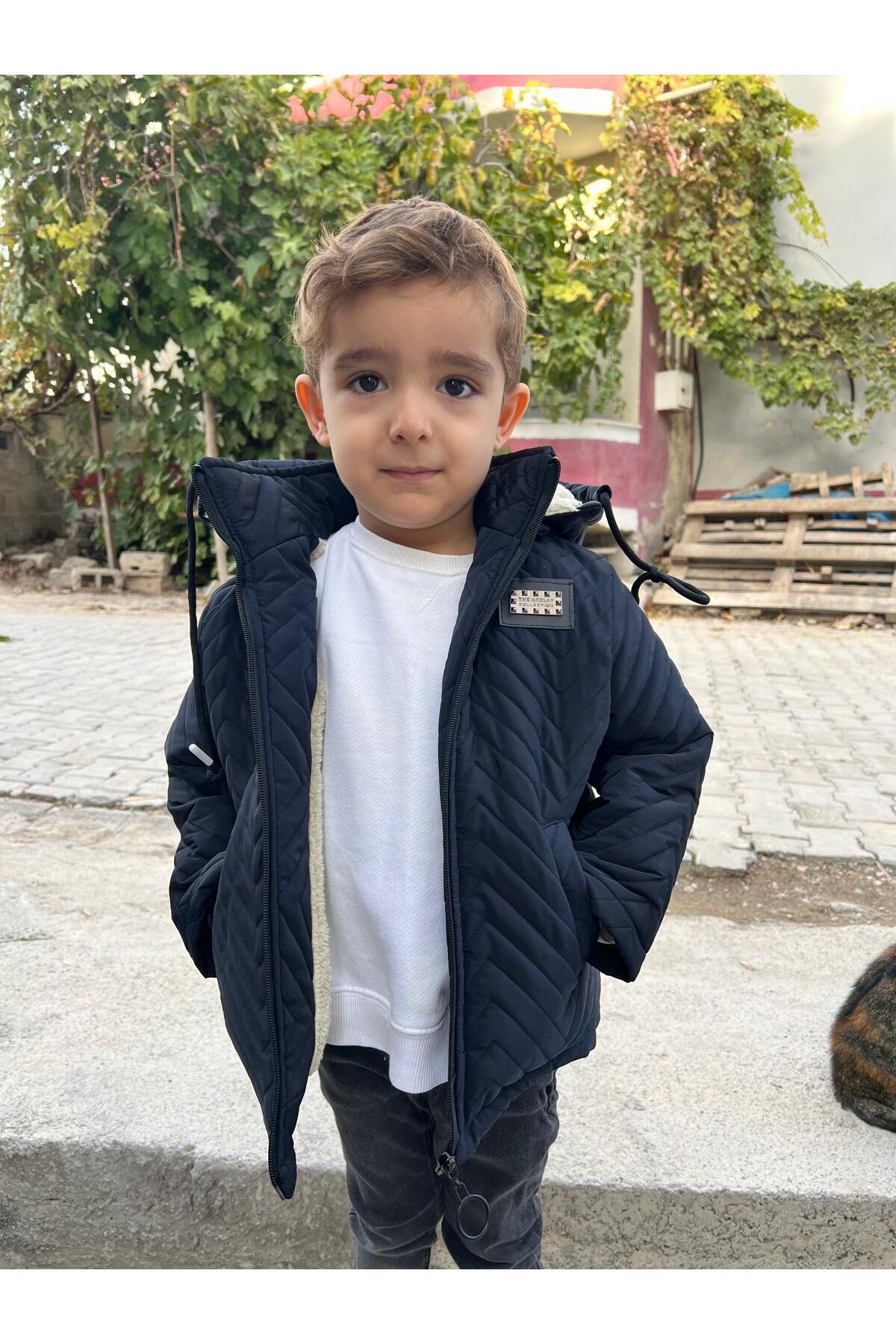 FREE ARSLAN COLLECTİON Erkek Kapitne Çocuk Bebe Siyah İçi Peluş Astarlı Çıkarılabilen Kapüşonlu Çocuk Bebe Mont fotoğrafı 6 (önizleme)