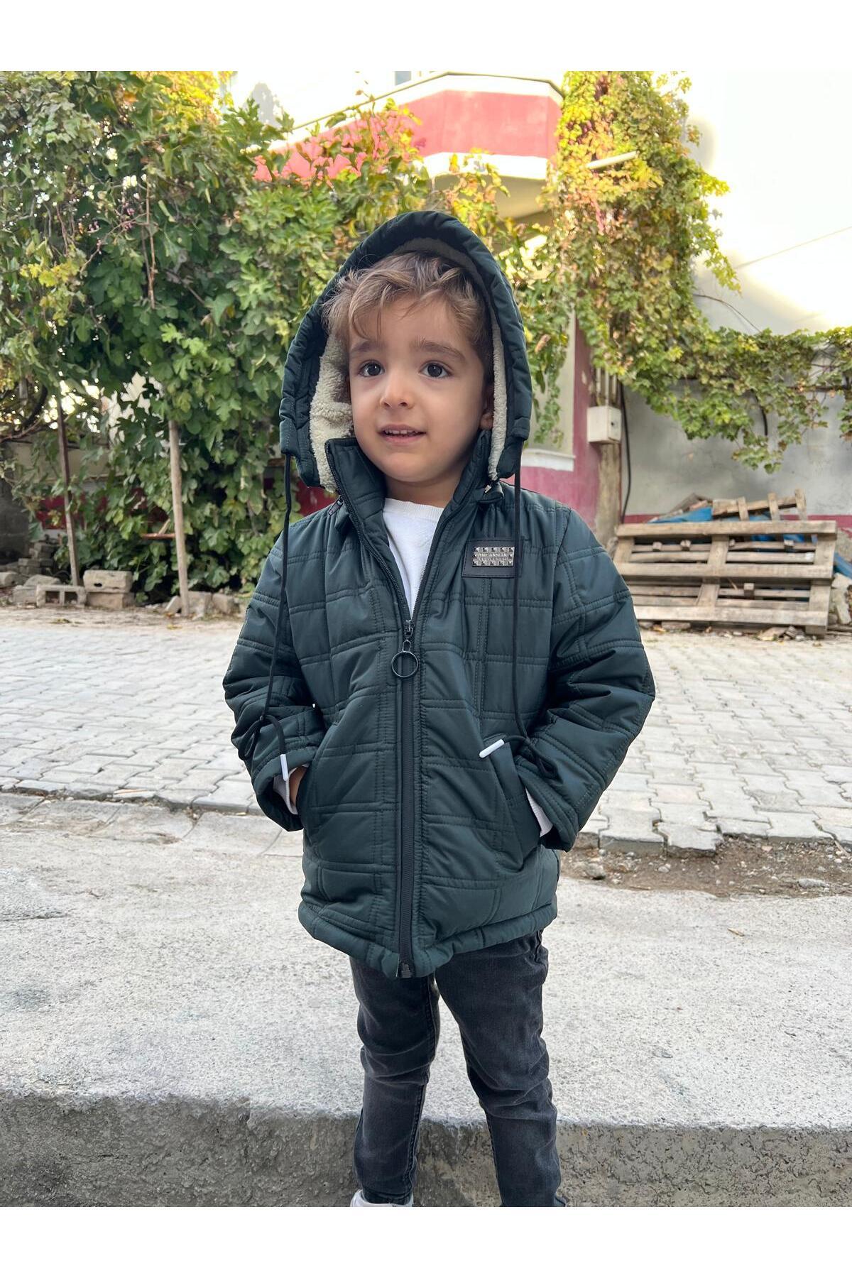 FREE ARSLAN COLLECTİON Erkek Kapitne Çocuk Bebe Siyah İçi Peluş Astarlı Çıkarılabilen Kapüşonlu Çocuk Bebe Mont fotoğrafı 3 (önizleme)