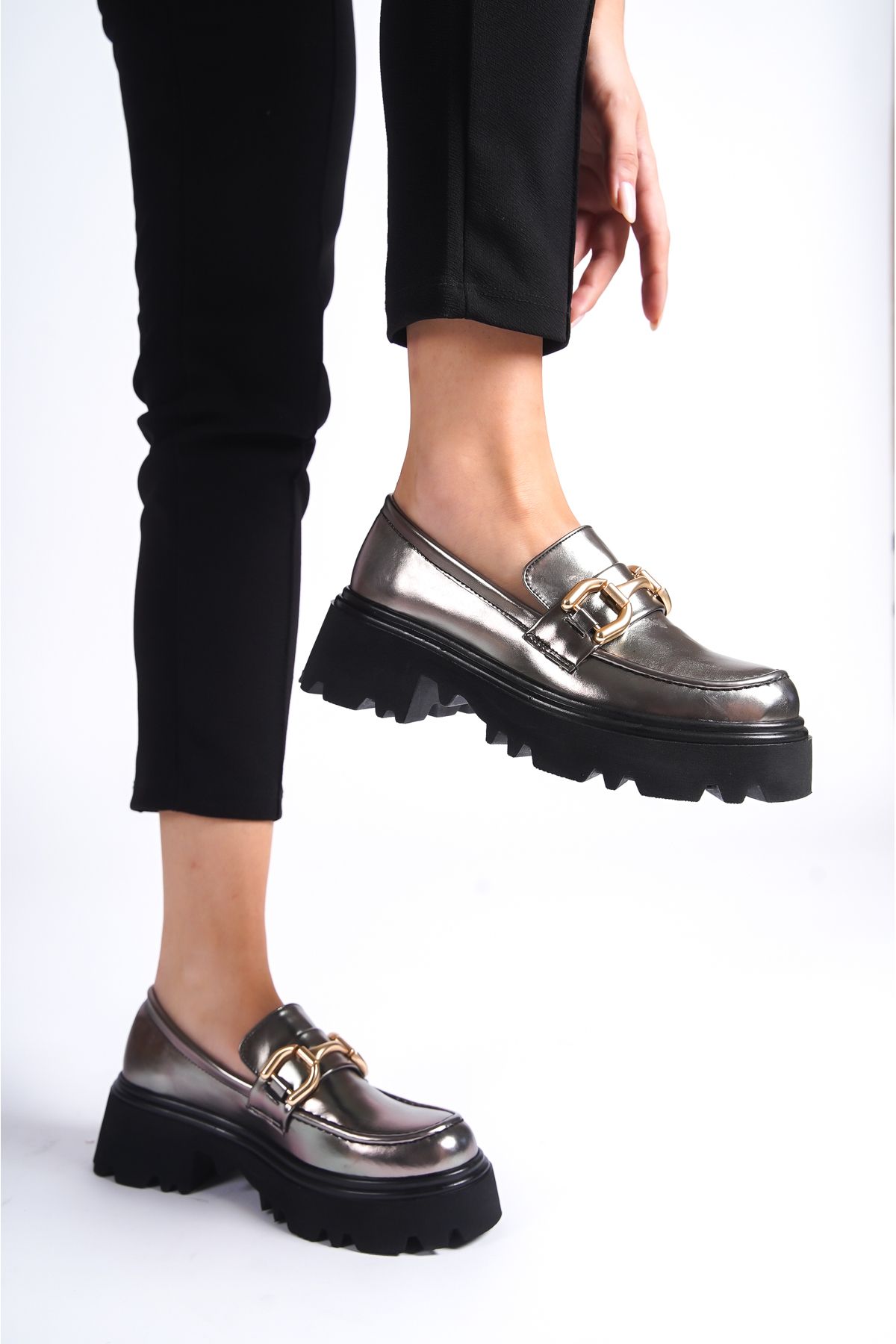 لوفر فلزی زنانه لوبری با لوازم جانبی بینی گرد Capone Outfitters