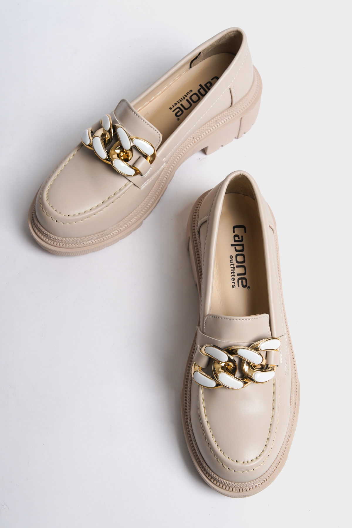 Capone Outfitters-Dámská zlatá spona s detailním mokasínem 6