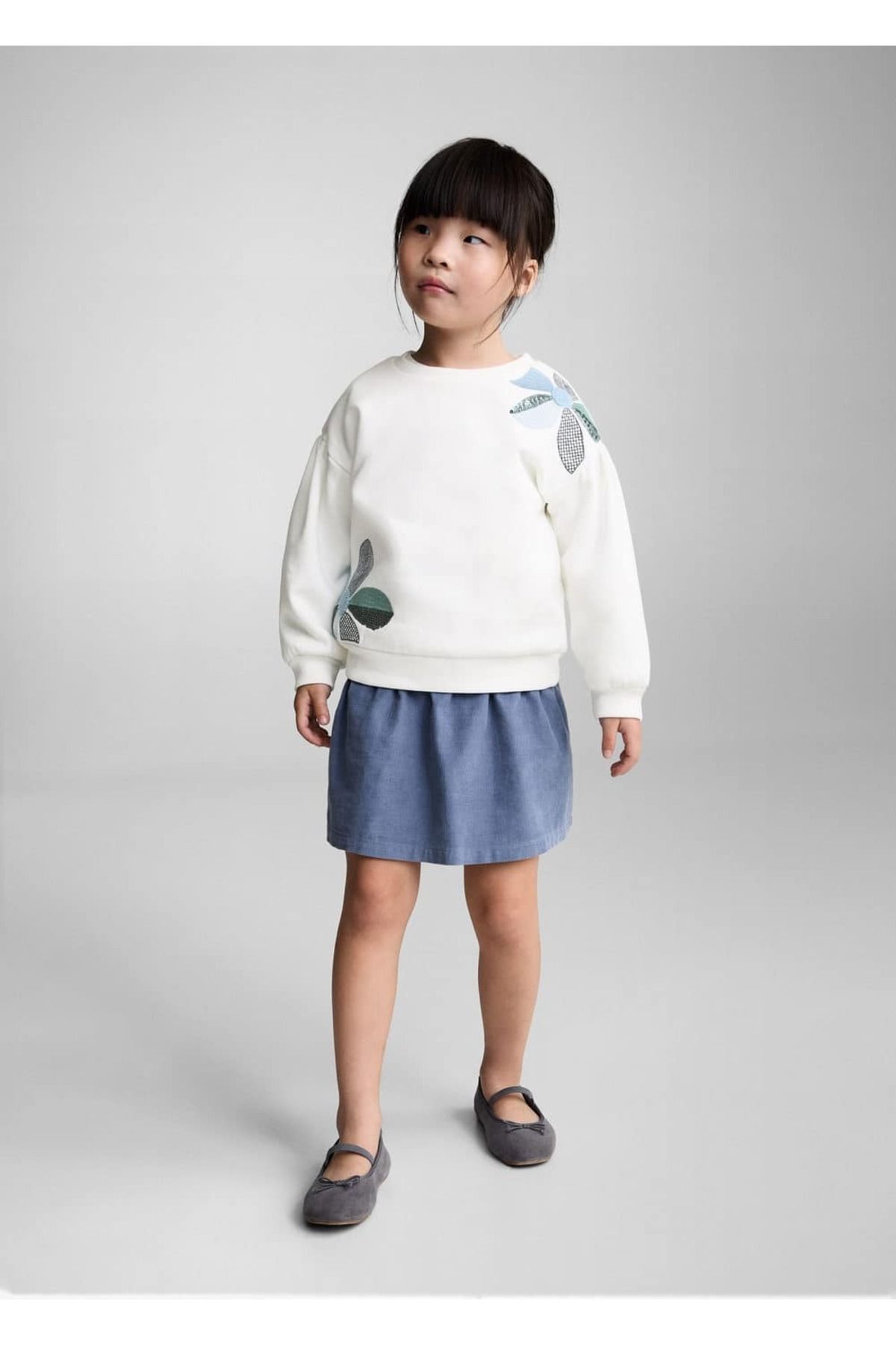 MANGO Baby-Bluza z haftem kwiatowym 2