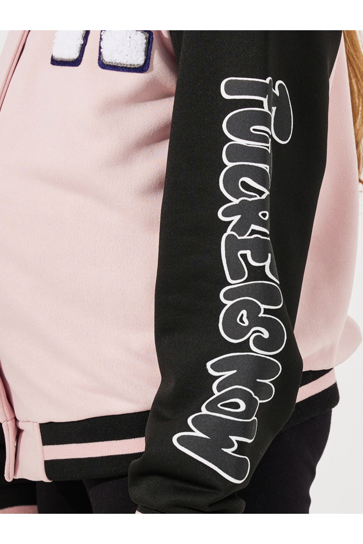 Styli-Constrast Printed Sleeve Patch Front Jacket 5