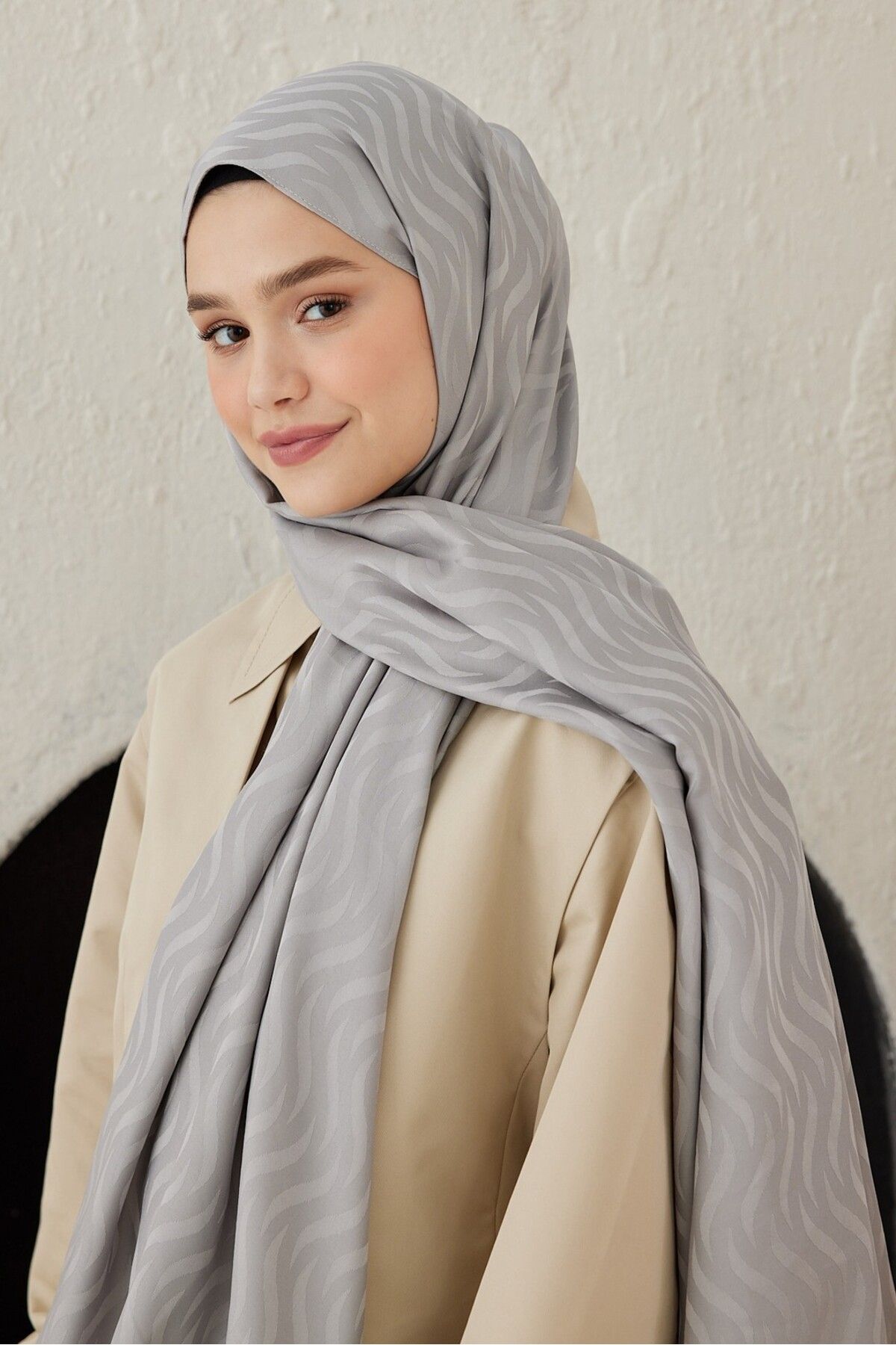Modakaşmir-Silky Jacquard Series Shawl with Welle Pattern 3