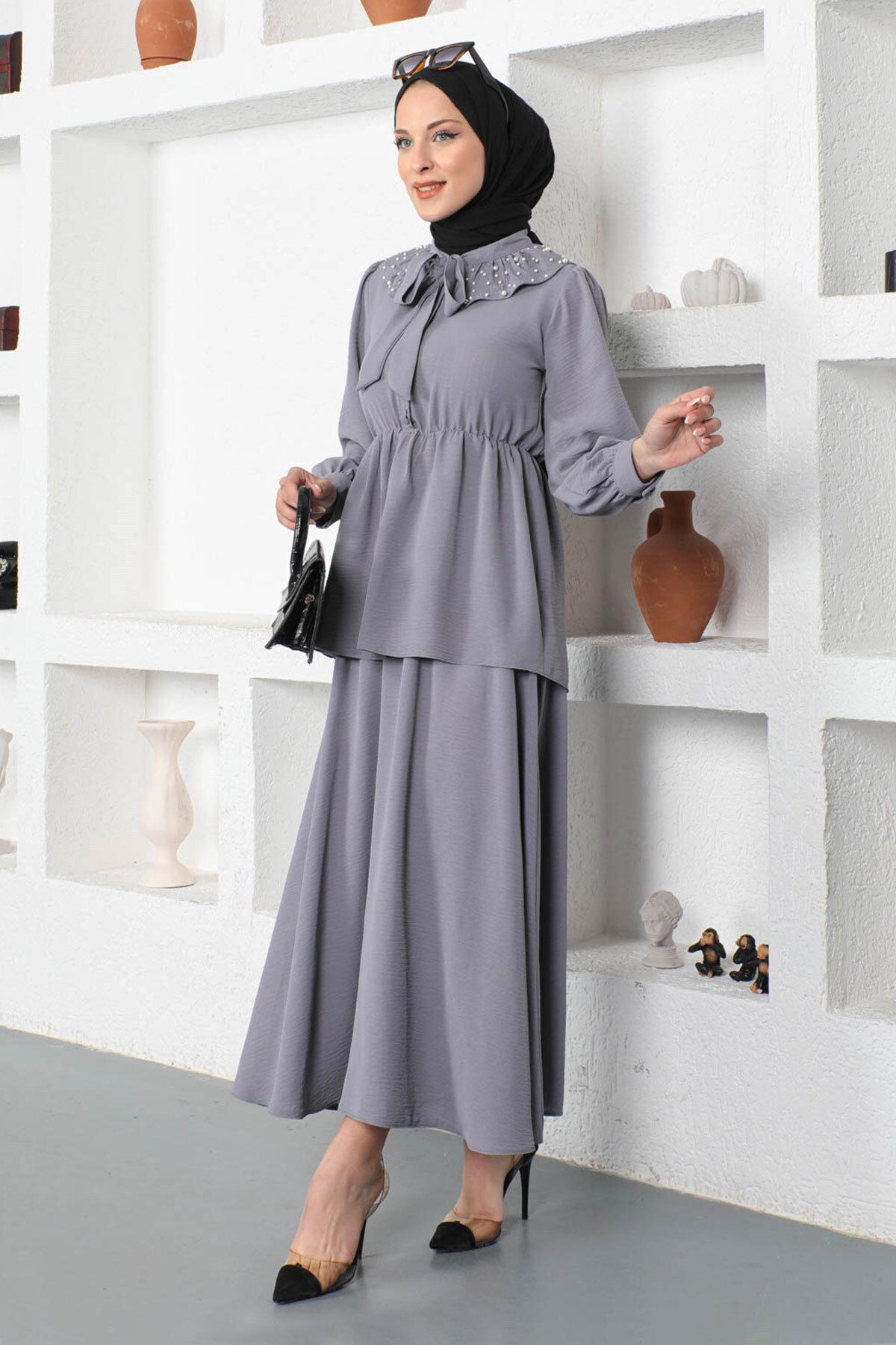 complete the look image