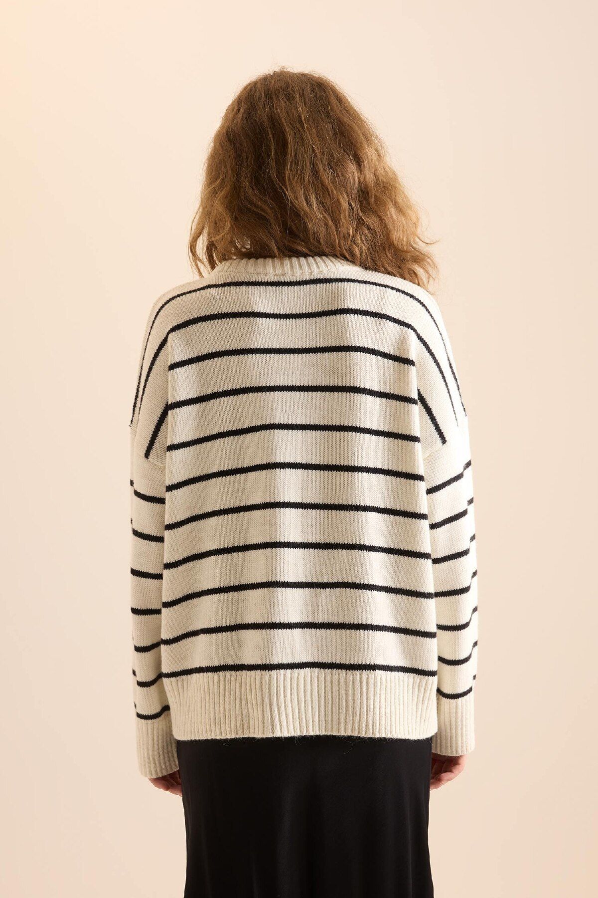 DeFacto-Oversize Fit Striped Crew nyakú pulóver D4848AXNS 5