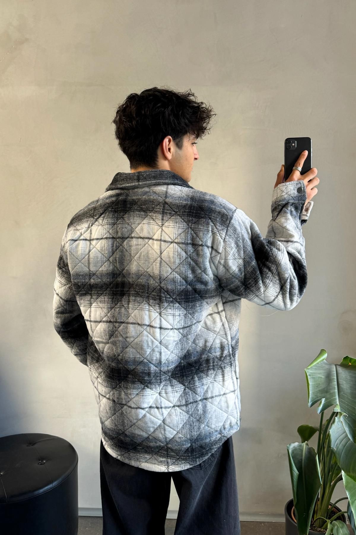 Flaw Wear-Plaid Pattern Pocket Detail Oversize Gray Jacket 2