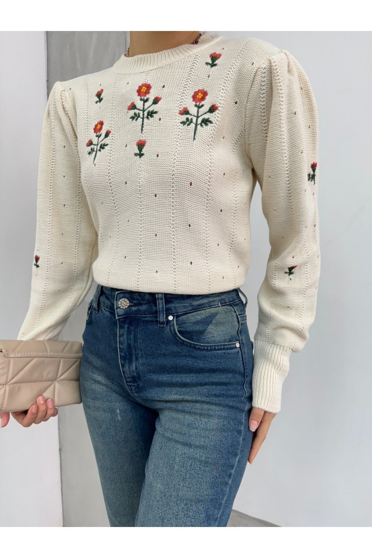 Modamorfo-Embroidered Shoulder Detailed Knitwear Sweater 1